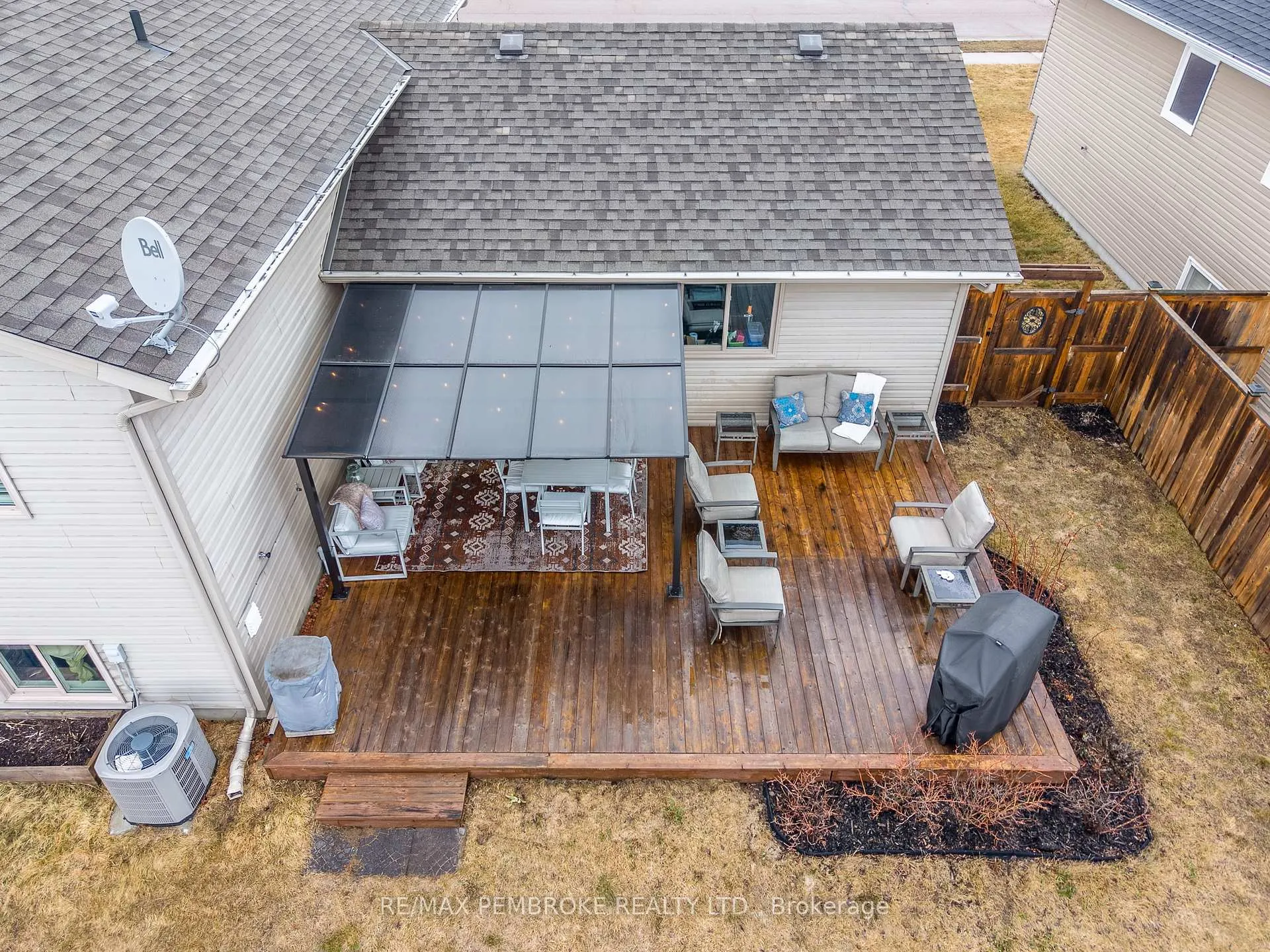 Photo 6 of 21 Newport Drive, Petawawa — HOMEH