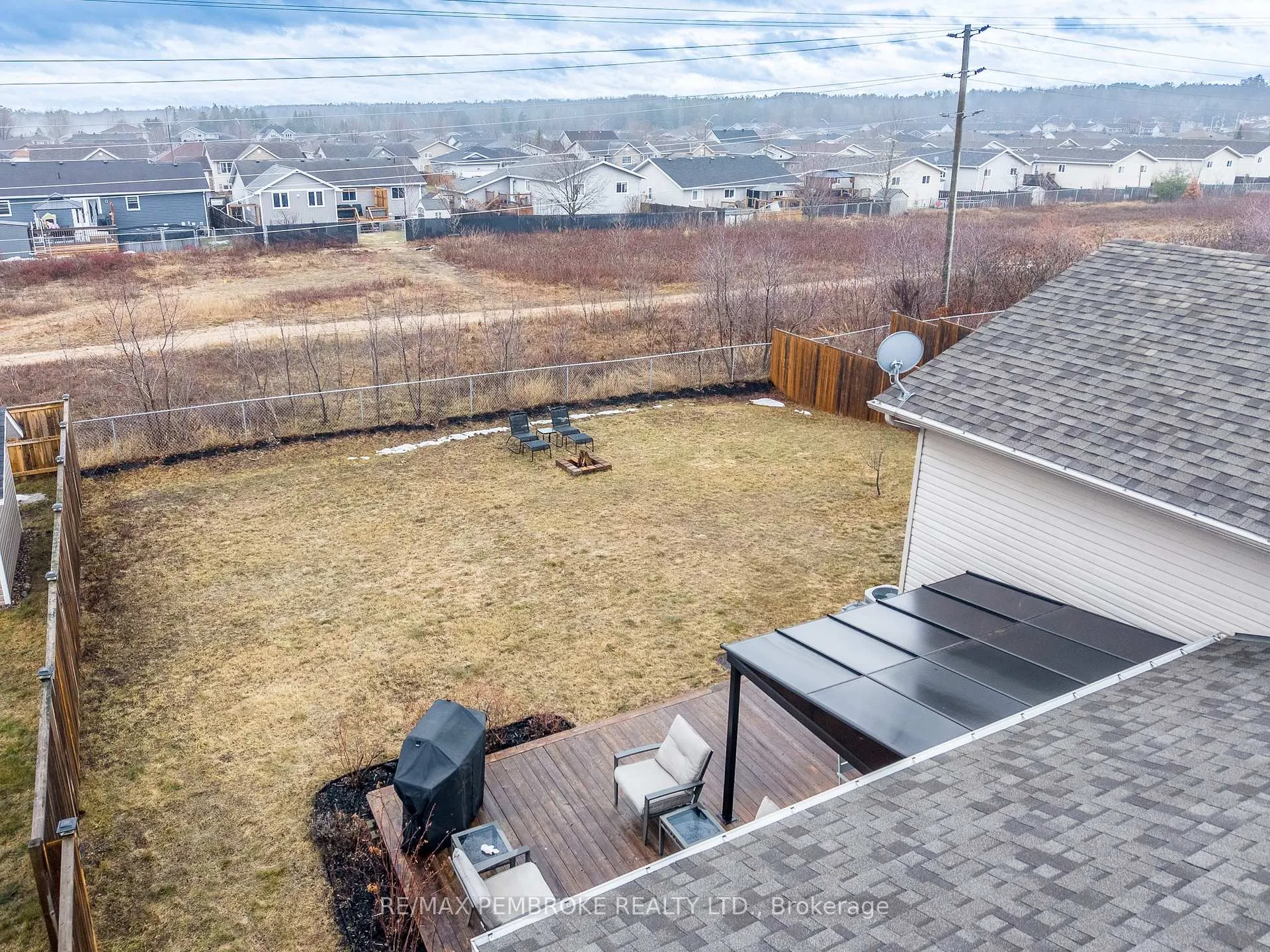 Photo 7 of 21 Newport Drive, Petawawa — HOMEH