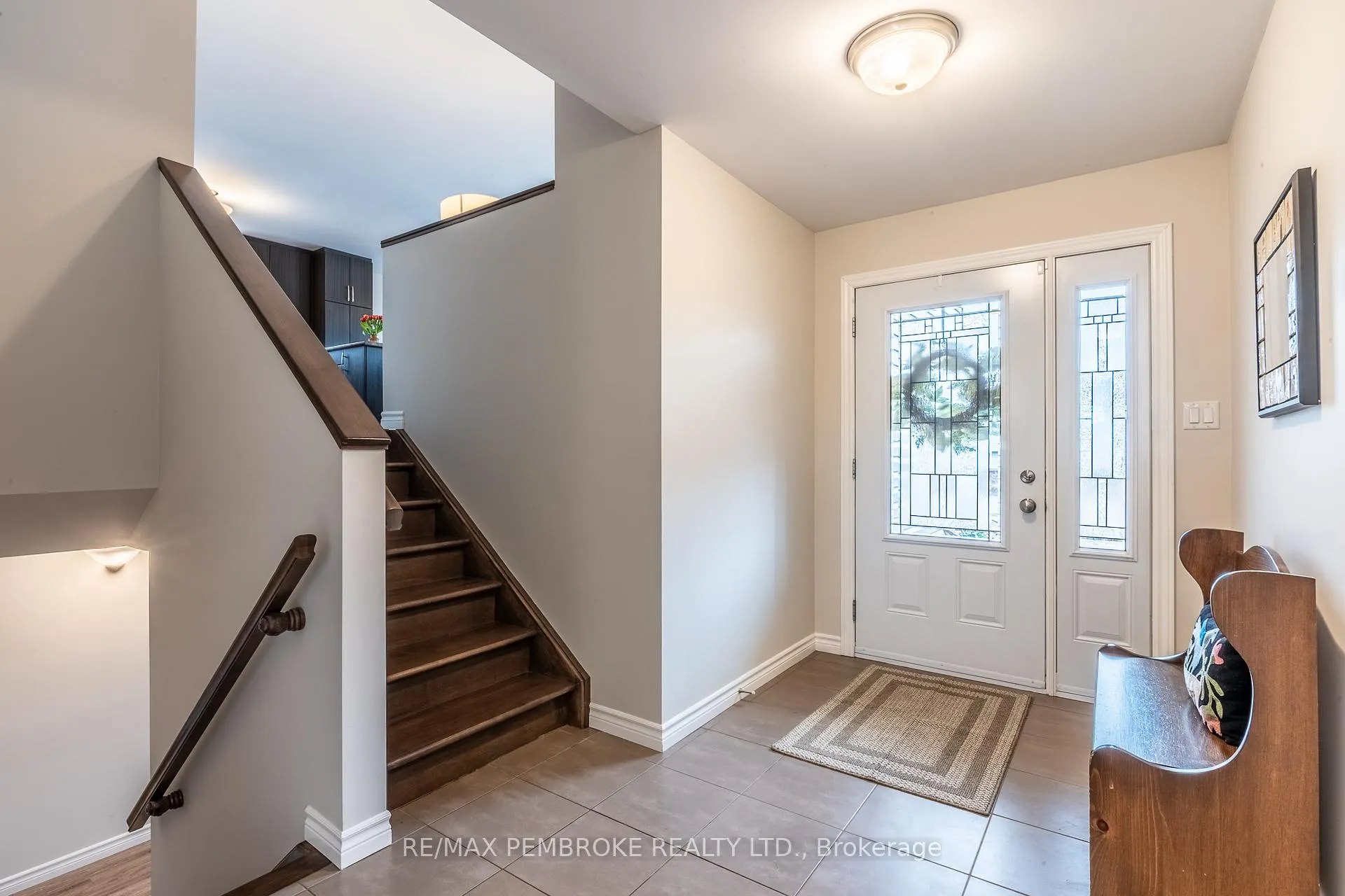 Photo 9 of 21 Newport Drive, Petawawa — HOMEH