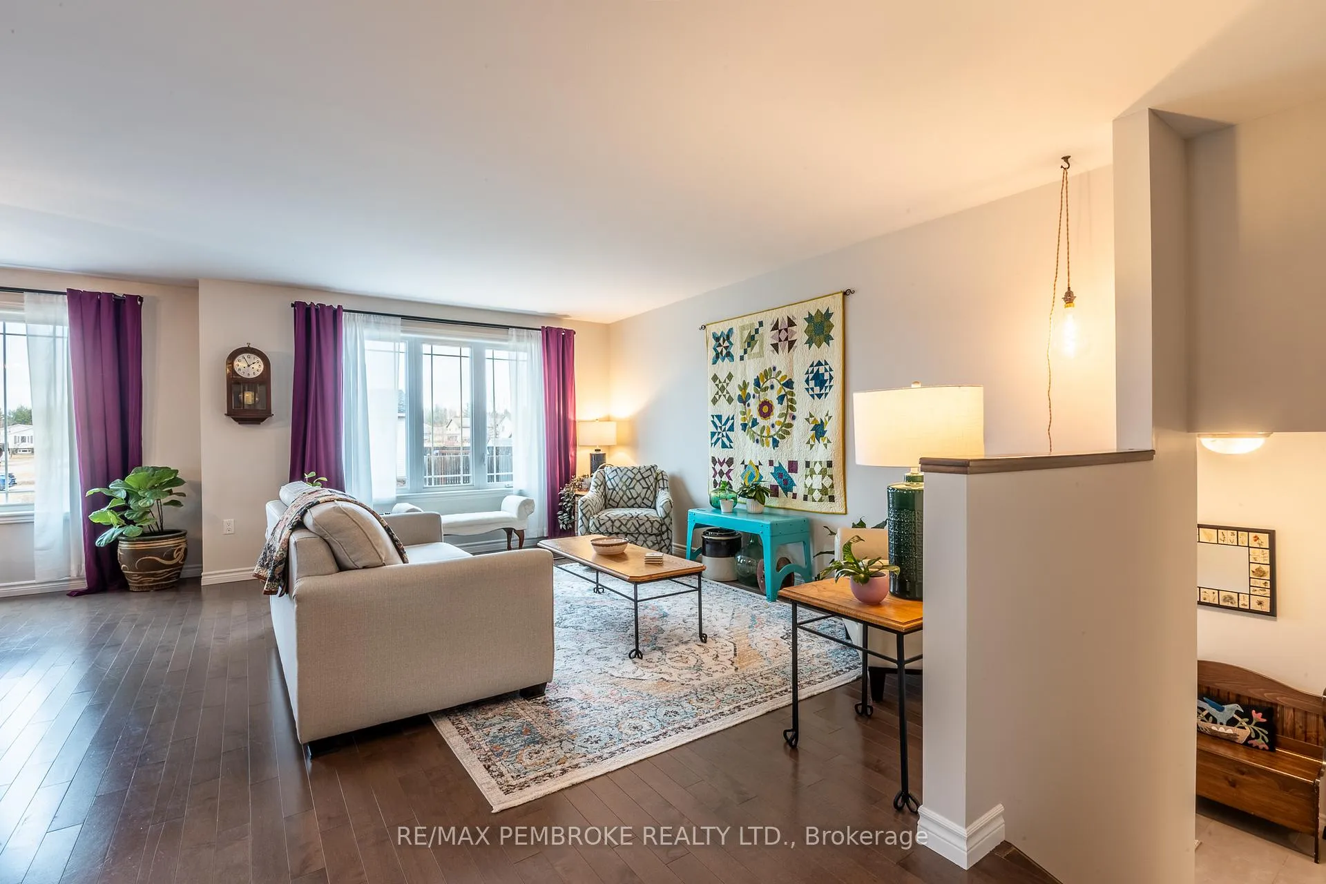 Photo 12 of 21 Newport Drive, Petawawa — HOMEH