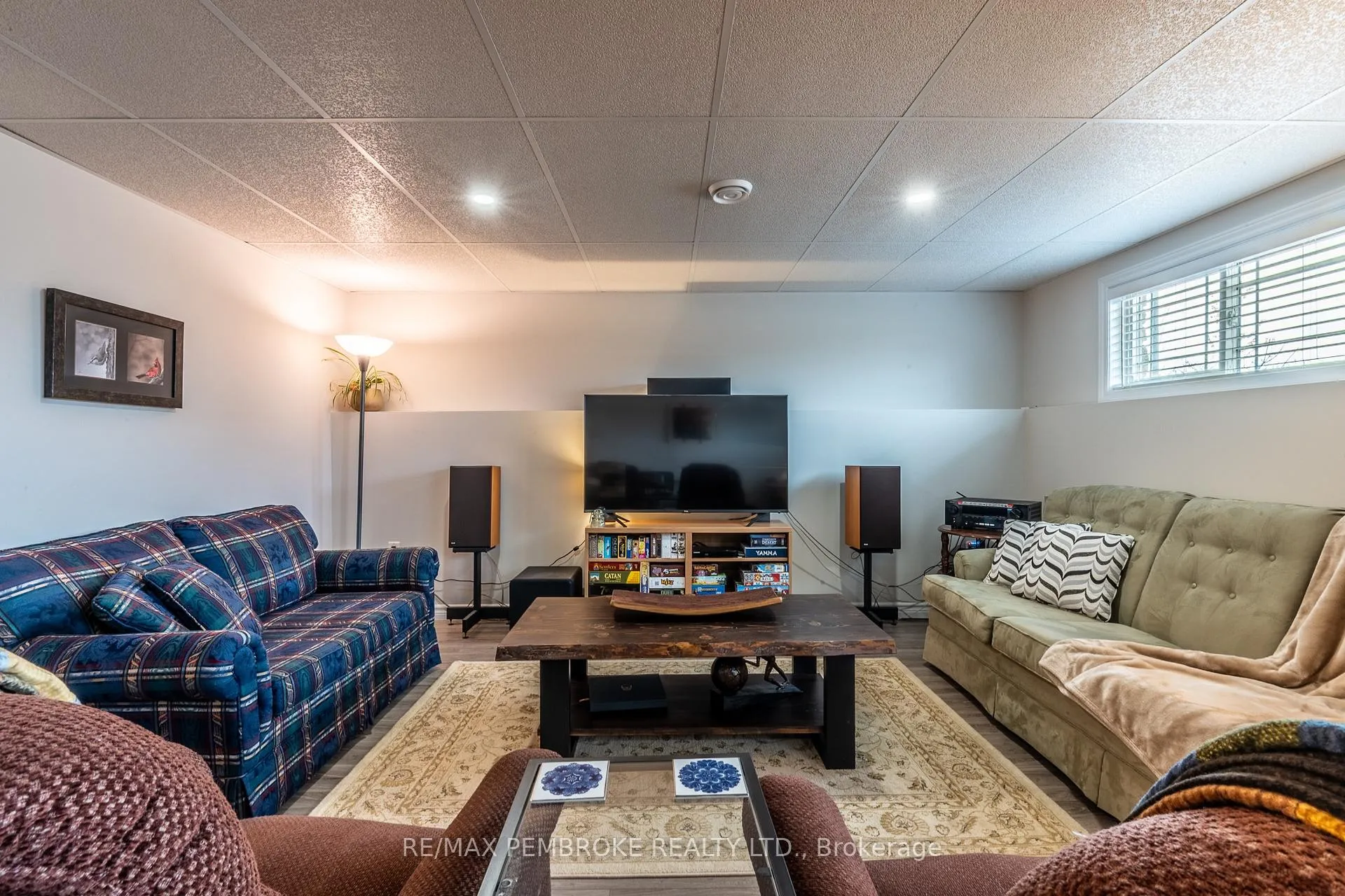 Photo 34 of 21 Newport Drive, Petawawa — HOMEH