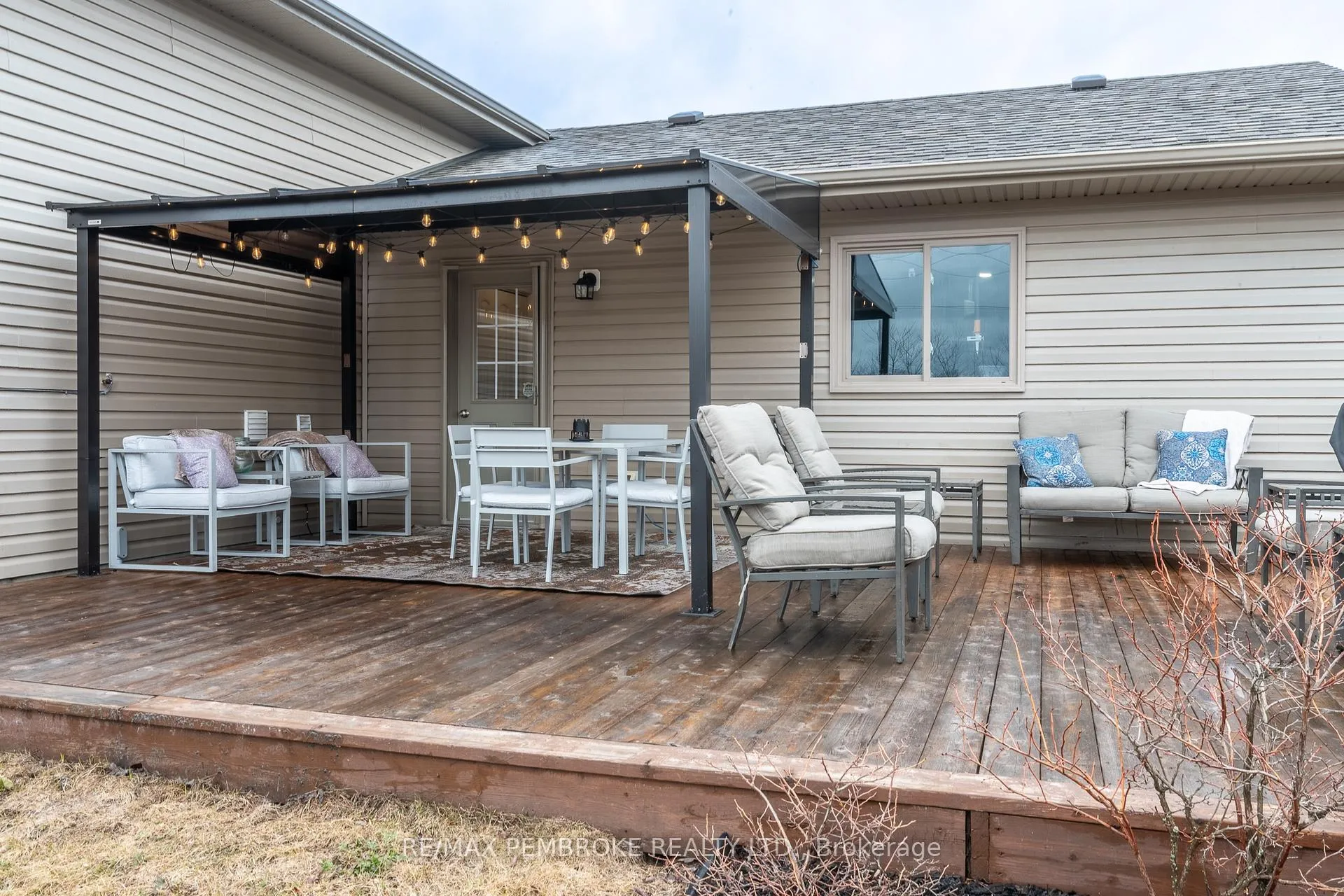 Photo 45 of 21 Newport Drive, Petawawa — HOMEH
