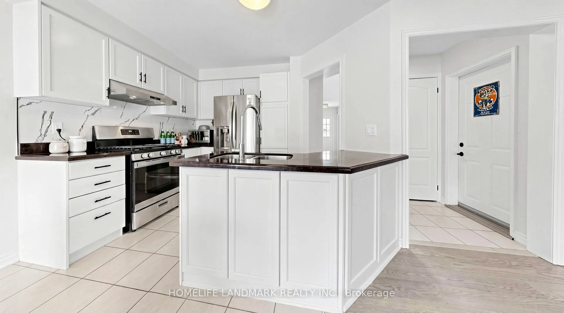 Photo 11 of 186 Tierra Avenue, Vaughan, Vellore Village — HOMEH