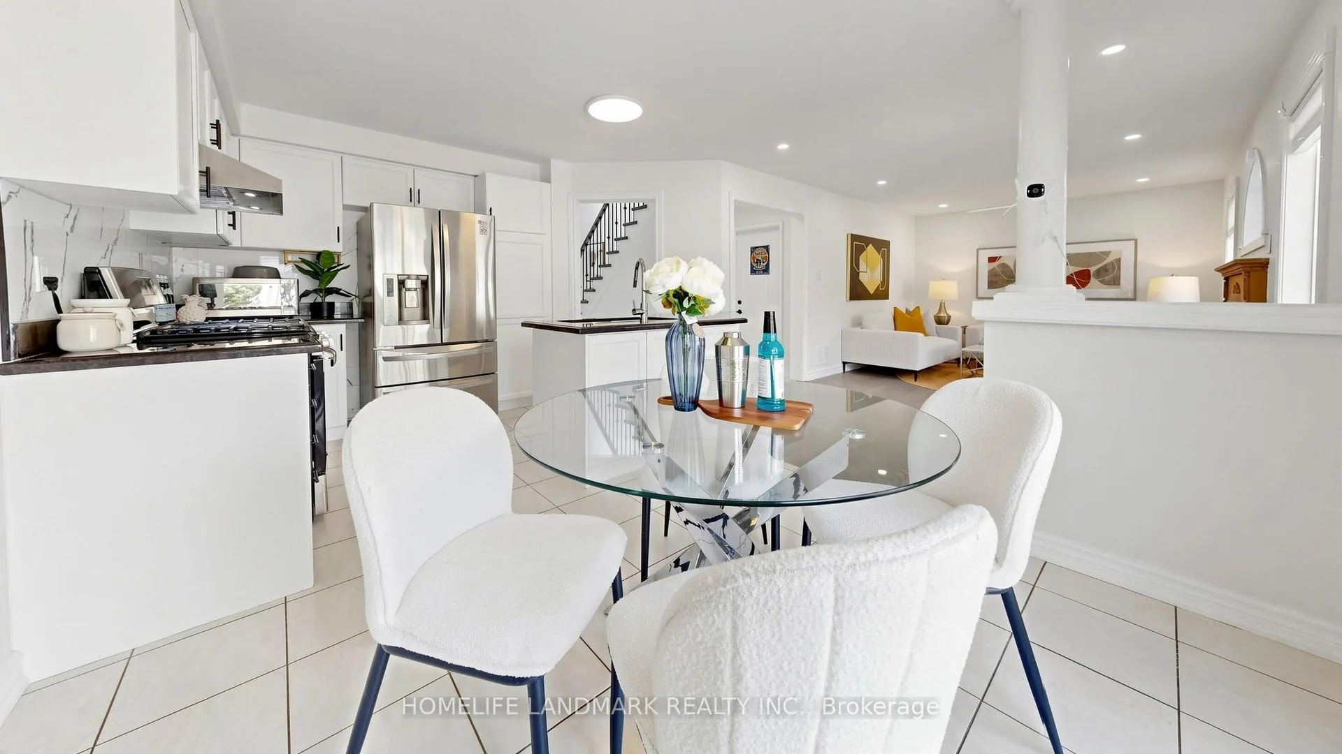 Photo 12 of 186 Tierra Avenue, Vaughan, Vellore Village — HOMEH