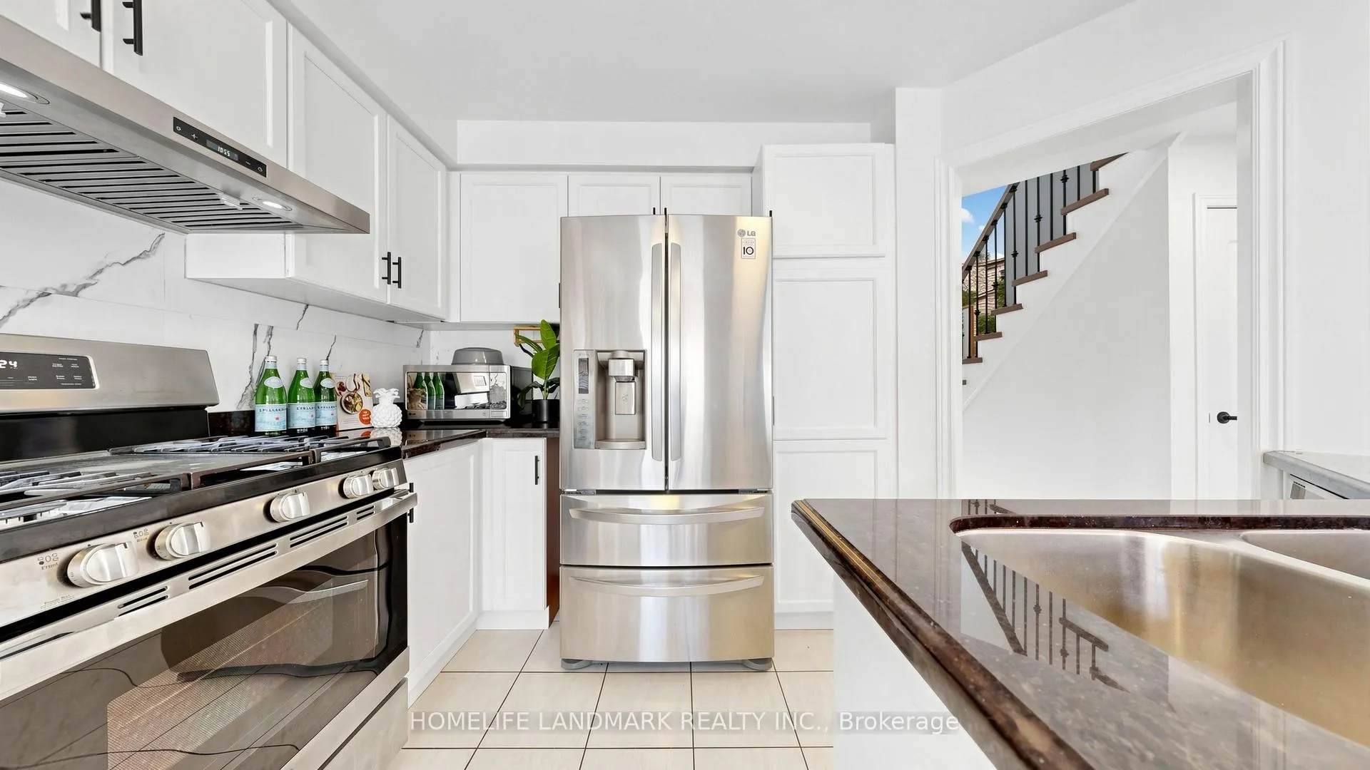 Photo 19 of 186 Tierra Avenue, Vaughan, Vellore Village — HOMEH