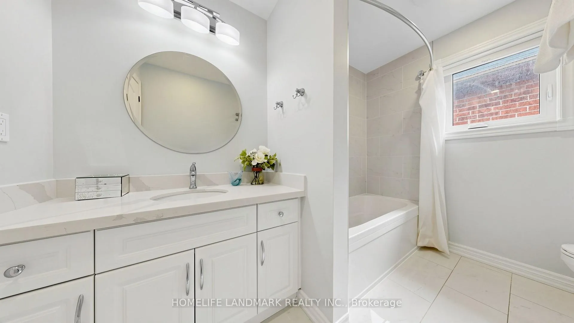 Photo 32 of 186 Tierra Avenue, Vaughan, Vellore Village — HOMEH