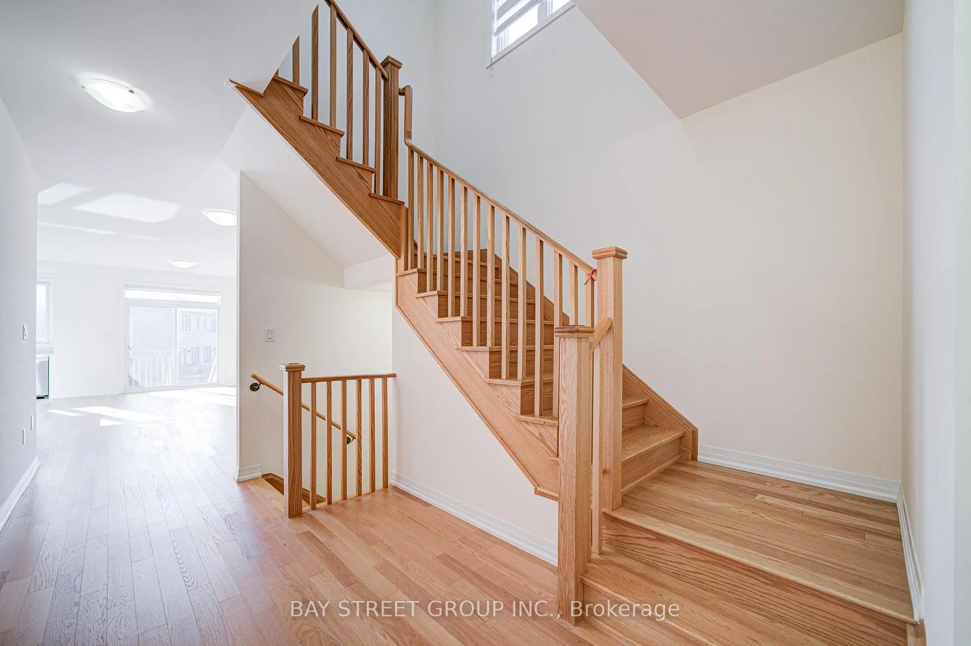 Photo 13 of 1091 Pisces Trail, Pickering, Rural Pickering — HOMEH