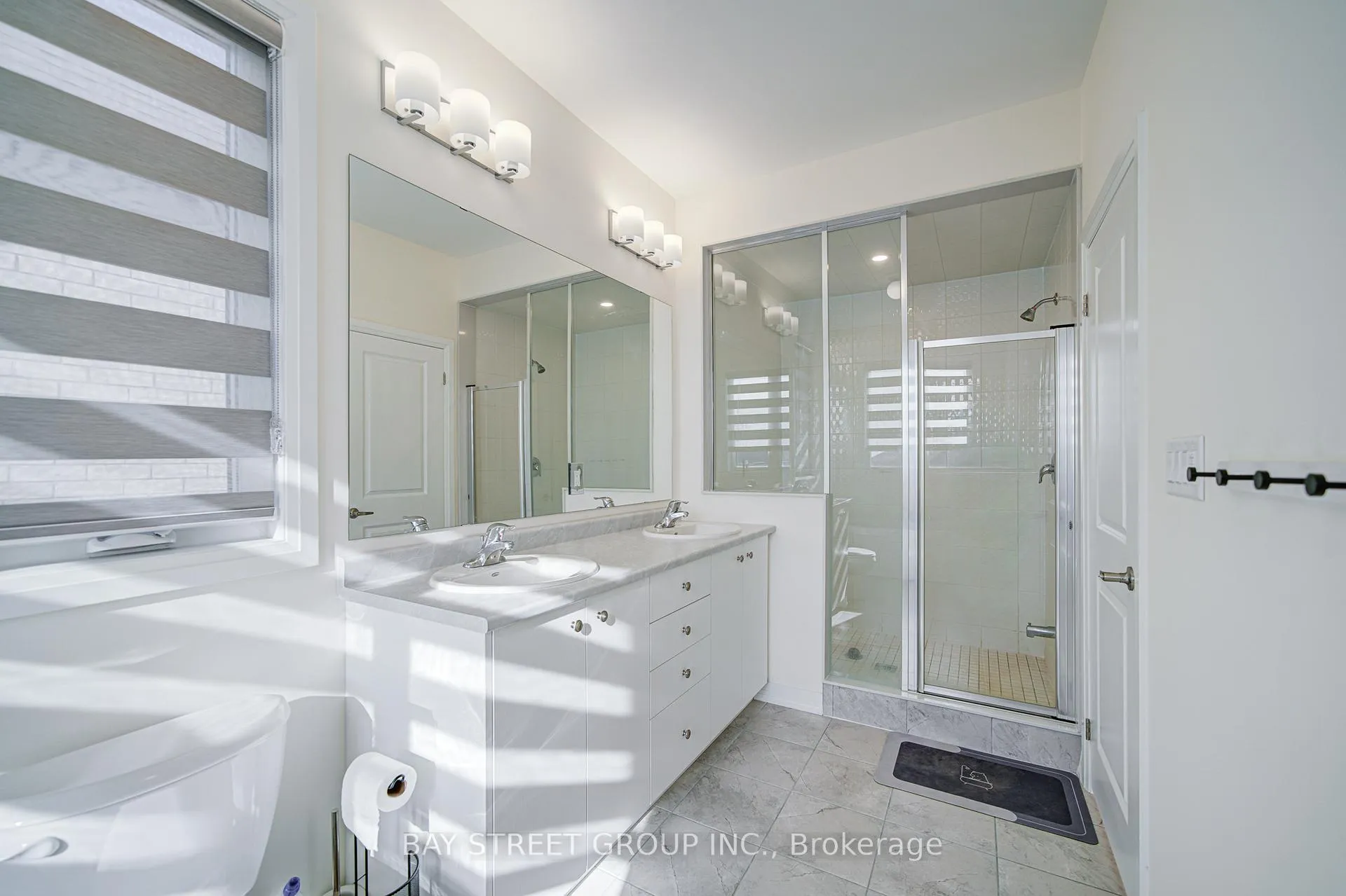 Photo 15 of 1091 Pisces Trail, Pickering, Rural Pickering — HOMEH