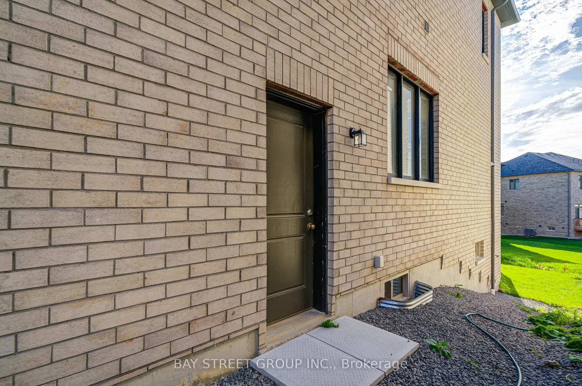Photo 24 of 1091 Pisces Trail, Pickering, Rural Pickering — HOMEH