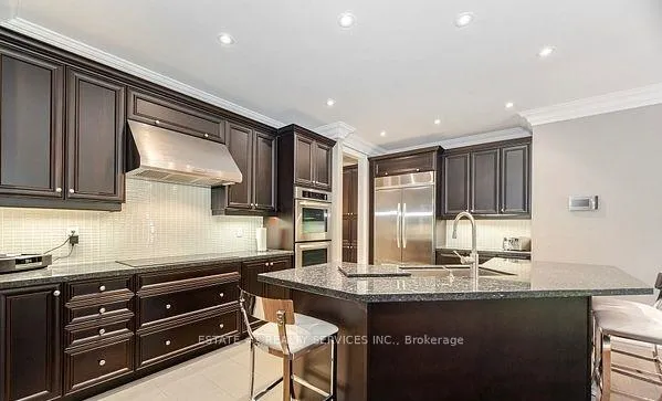 Photo 12 of 48 Beacon Hill Drive, Brampton, Credit Valley — HOMEH