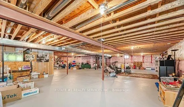 Photo 29 of 48 Beacon Hill Drive, Brampton, Credit Valley — HOMEH