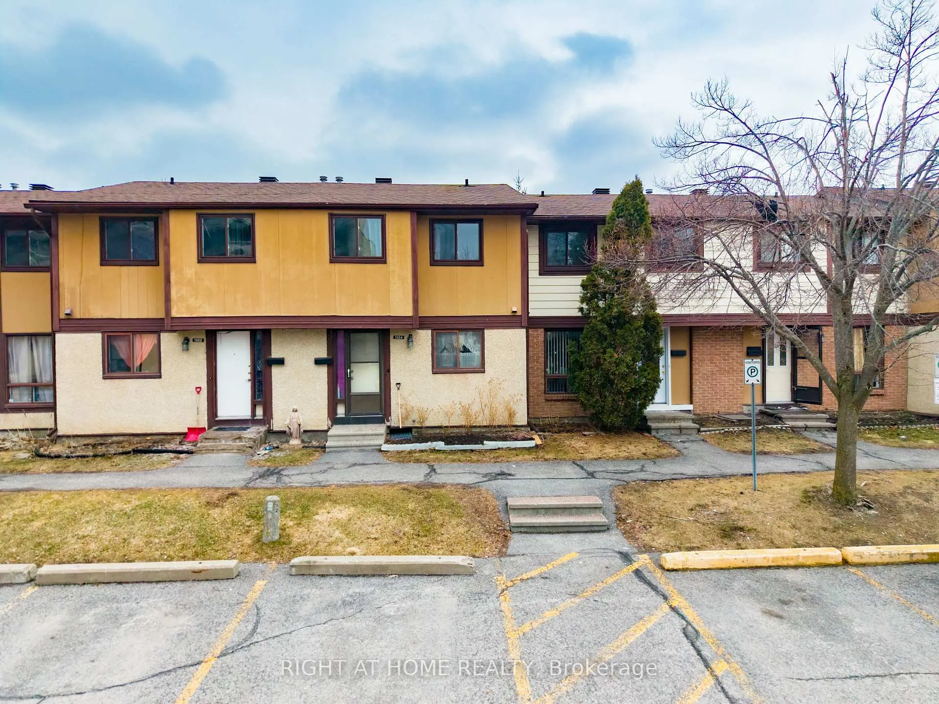 Photo 1 of 1324 Belgate Way, Ottawa, Cyrville — HOMEH