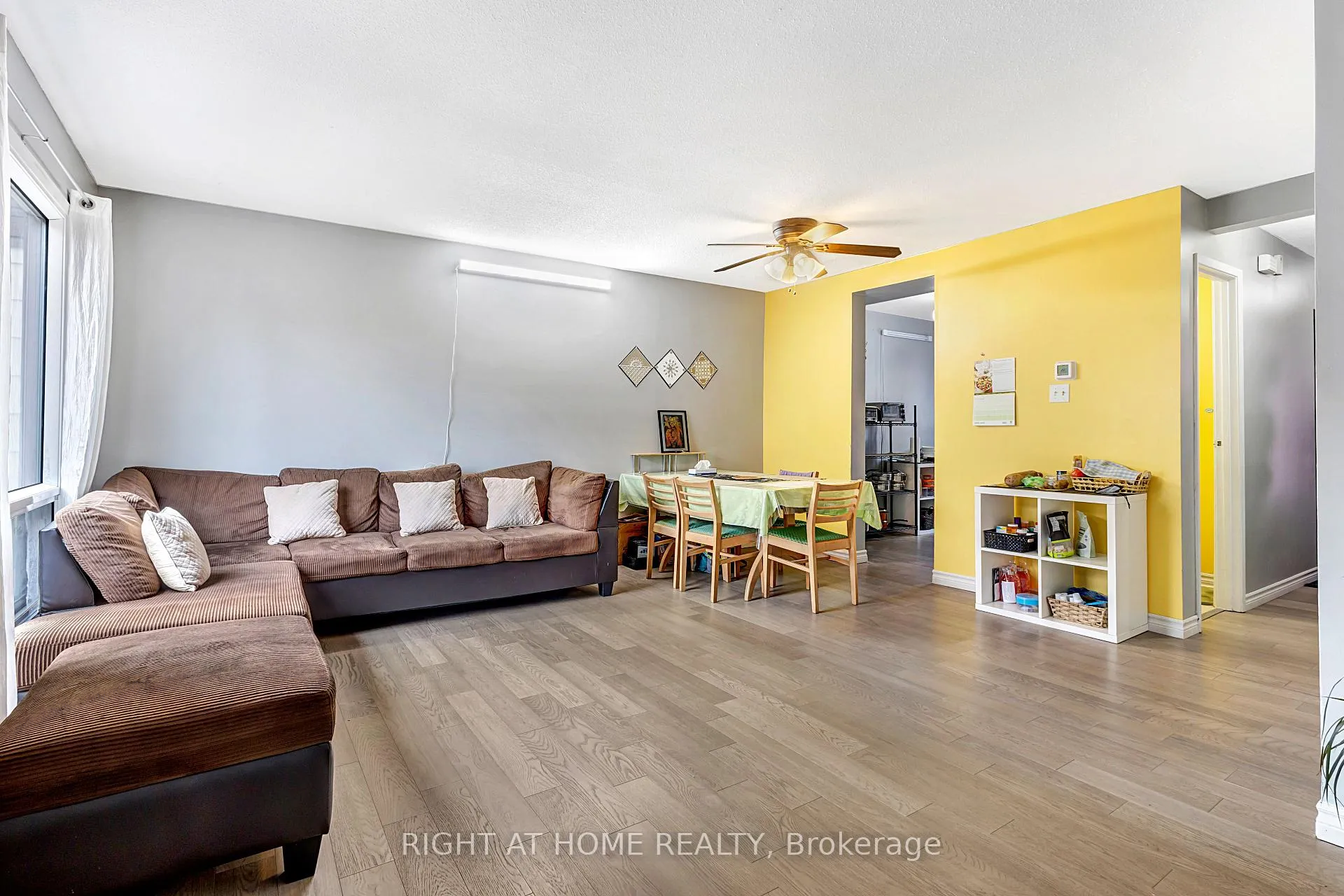Photo 8 of 1324 Belgate Way, Ottawa, Cyrville — HOMEH
