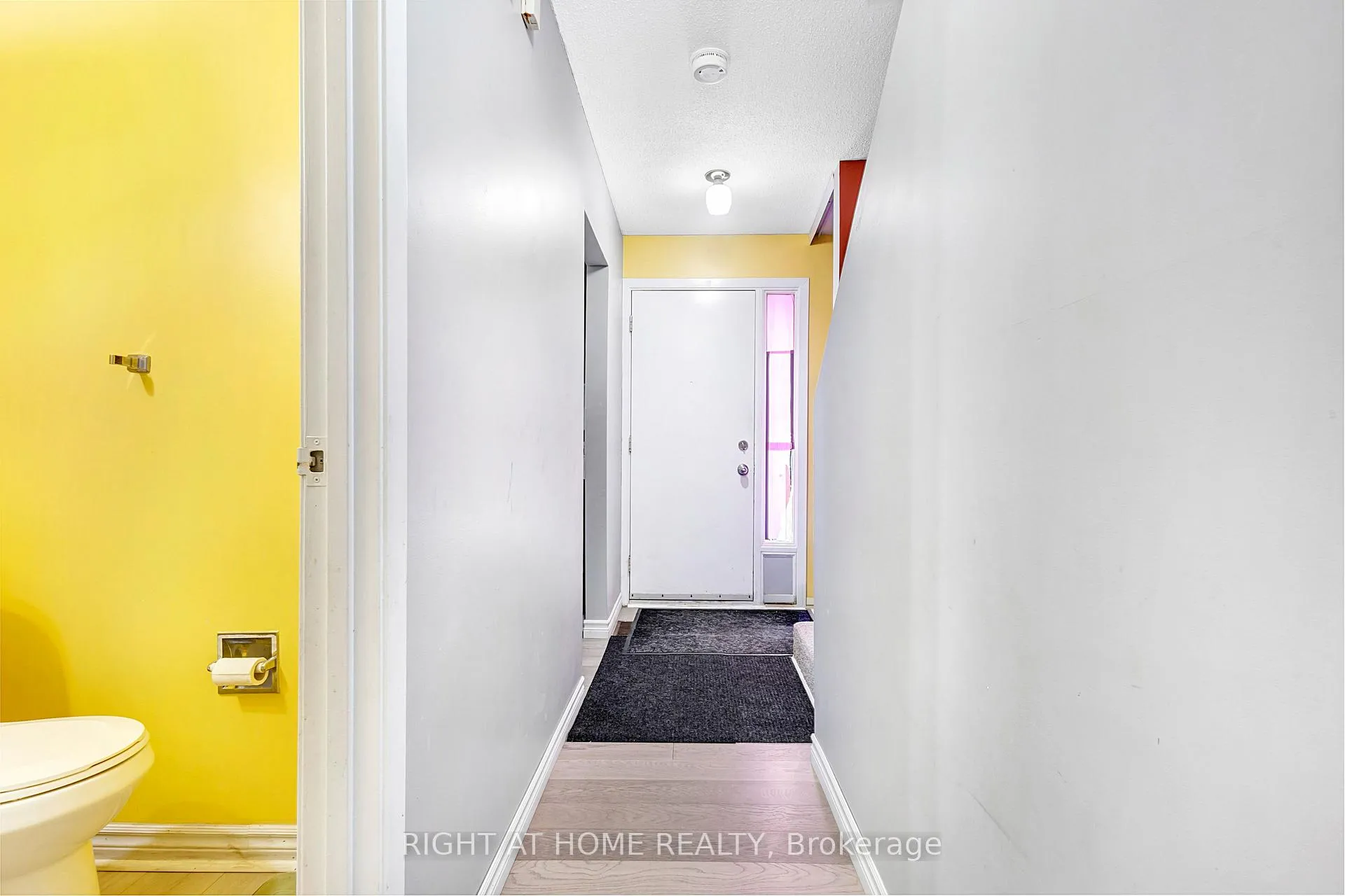 Photo 10 of 1324 Belgate Way, Ottawa, Cyrville — HOMEH
