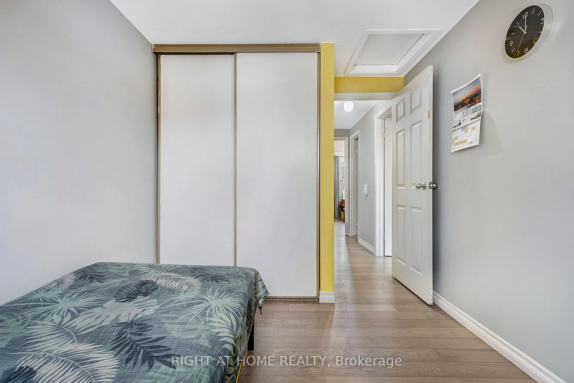 Photo 20 of 1324 Belgate Way, Ottawa, Cyrville — HOMEH