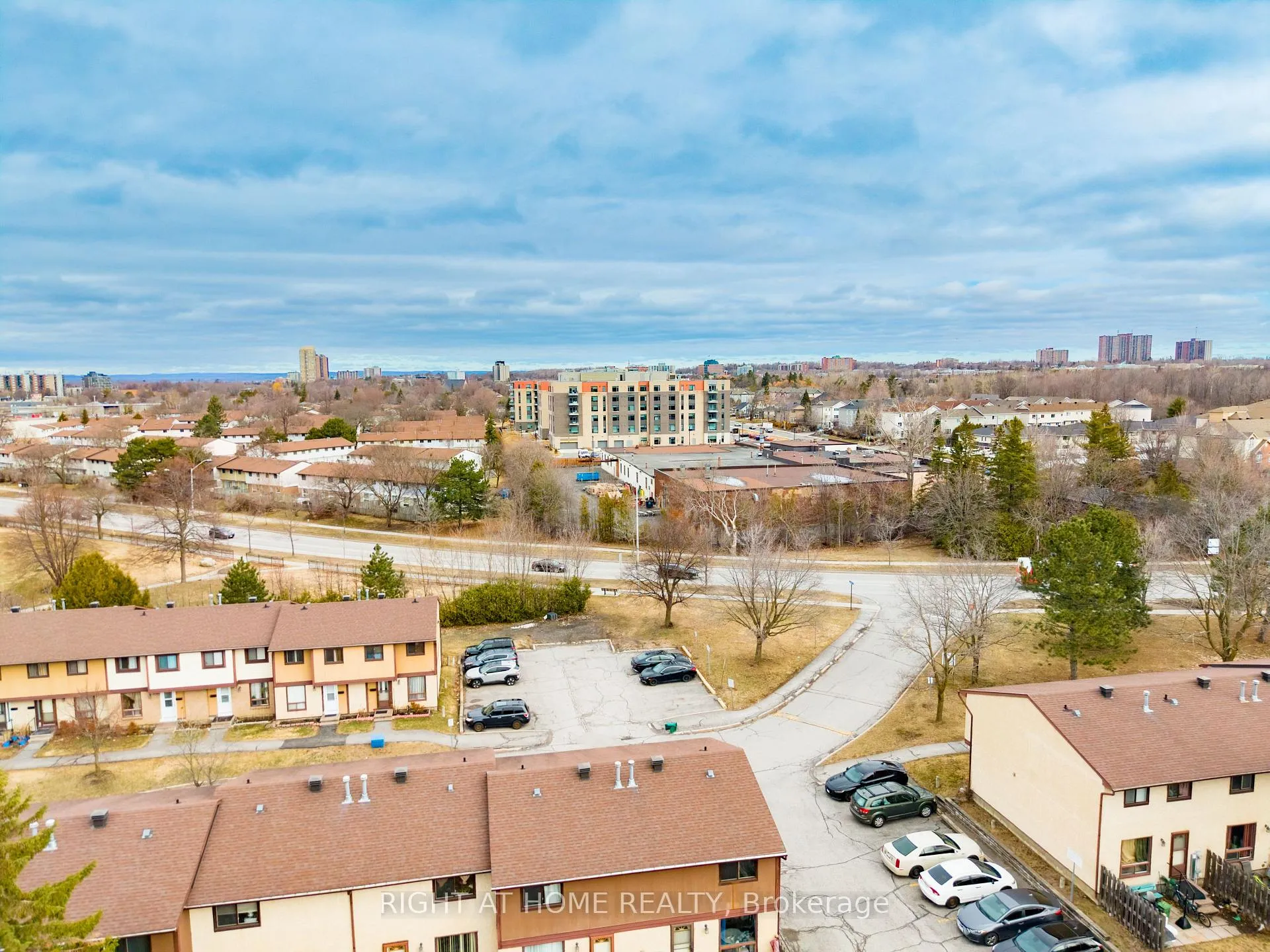 Photo 29 of 1324 Belgate Way, Ottawa, Cyrville — HOMEH