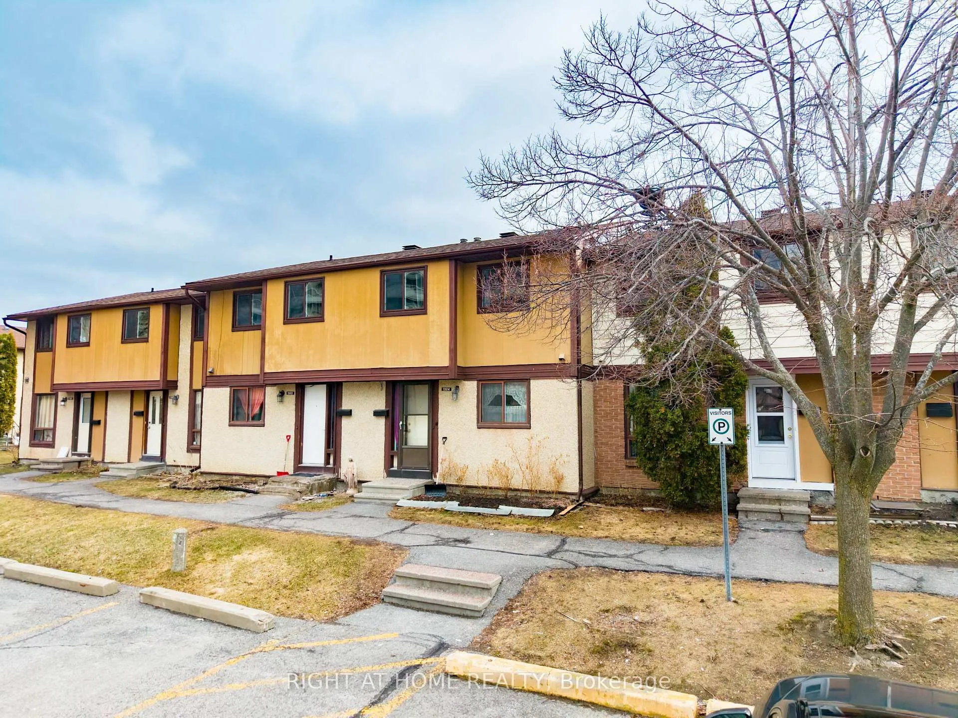 Photo 32 of 1324 Belgate Way, Ottawa, Cyrville — HOMEH