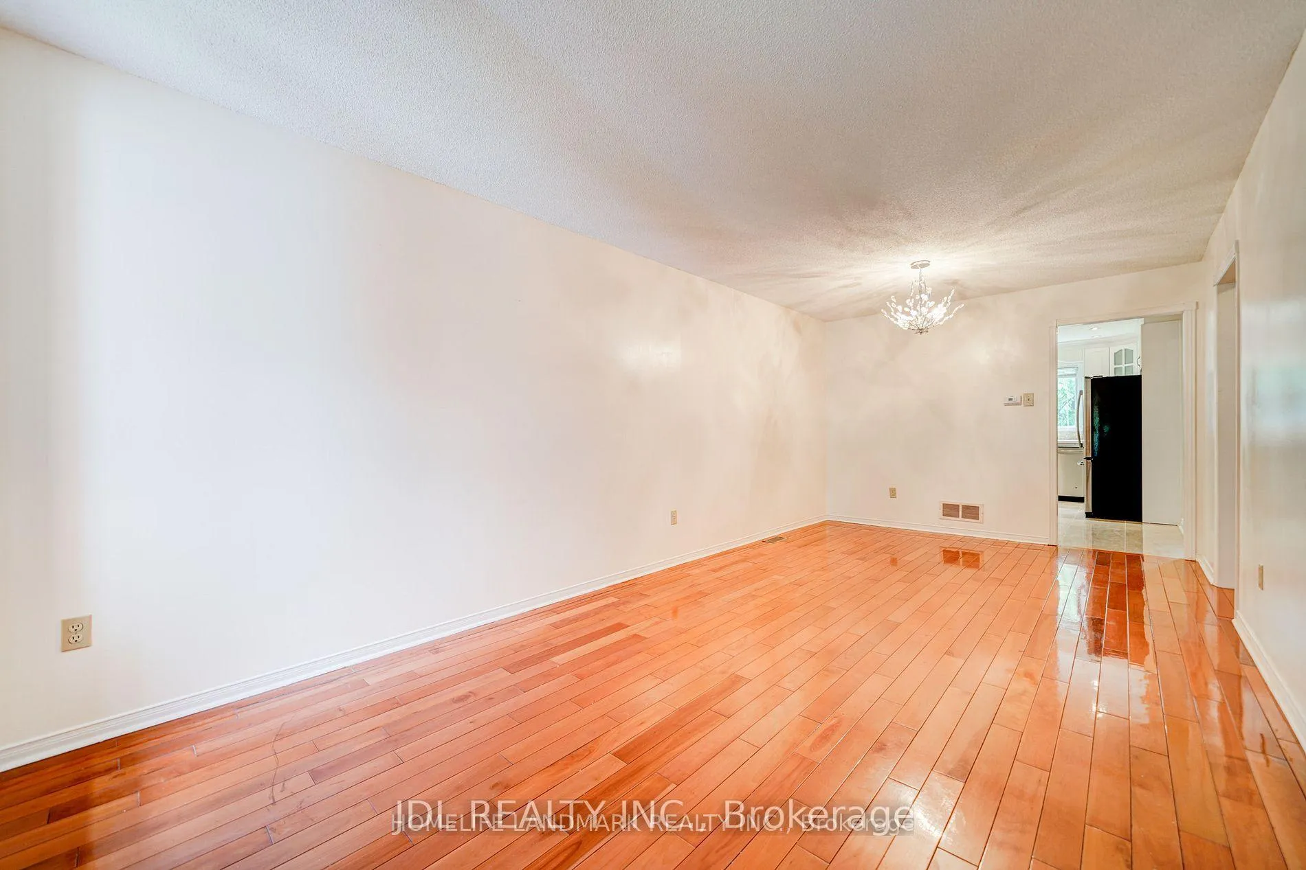 Photo 38 of 114 Alderbury Drive, Markham, Middlefield — HOMEH