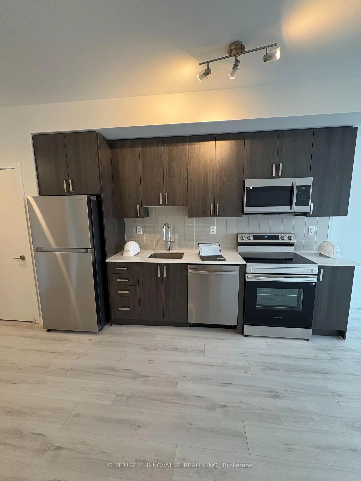 Photo 6 of Unit 2401, 1435 Celebration Drive, Pickering, Bay Ridges — HOMEH