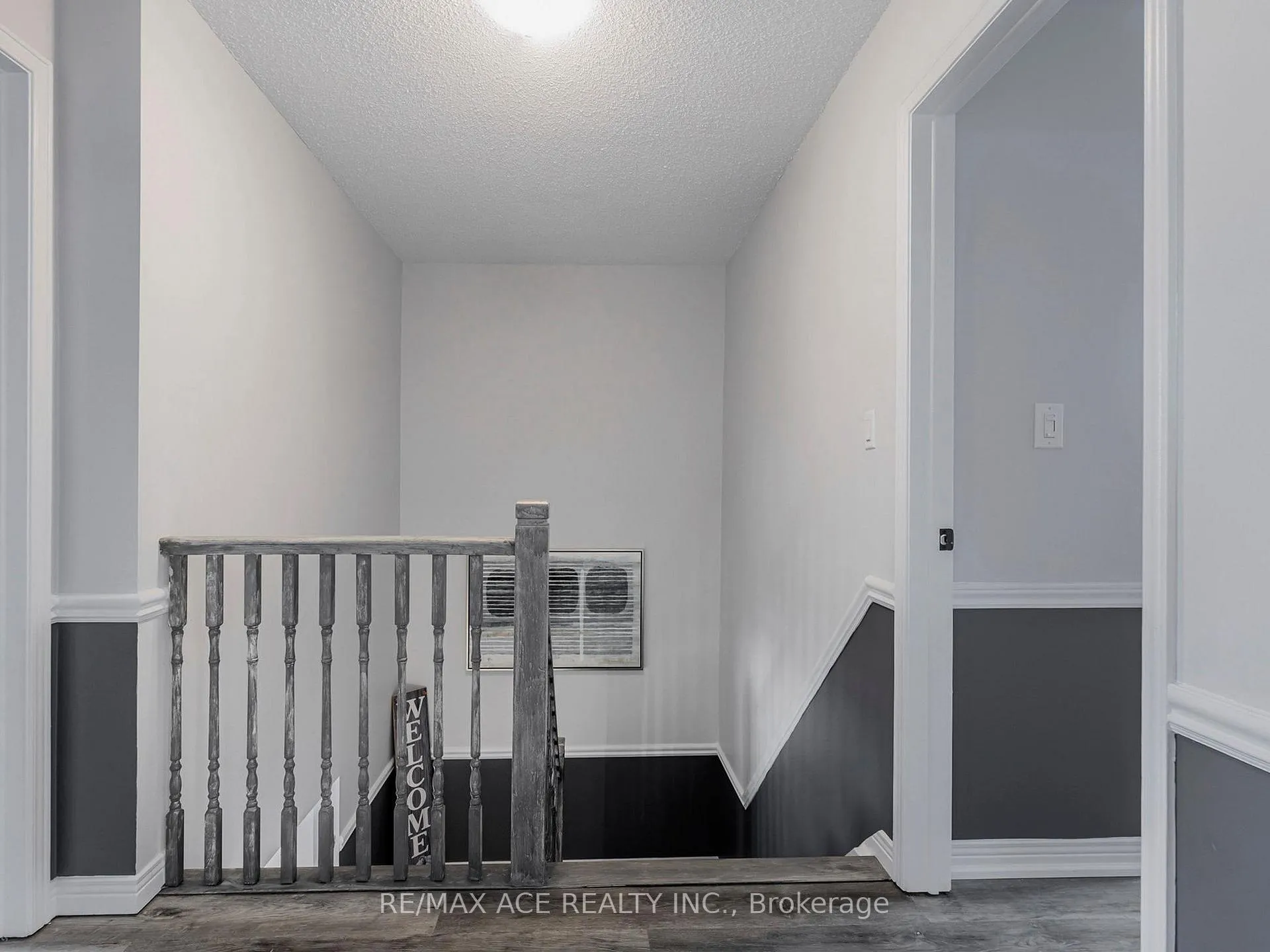 Photo 20 of 35 Stagemaster Crescent, Clarington, Courtice — HOMEH