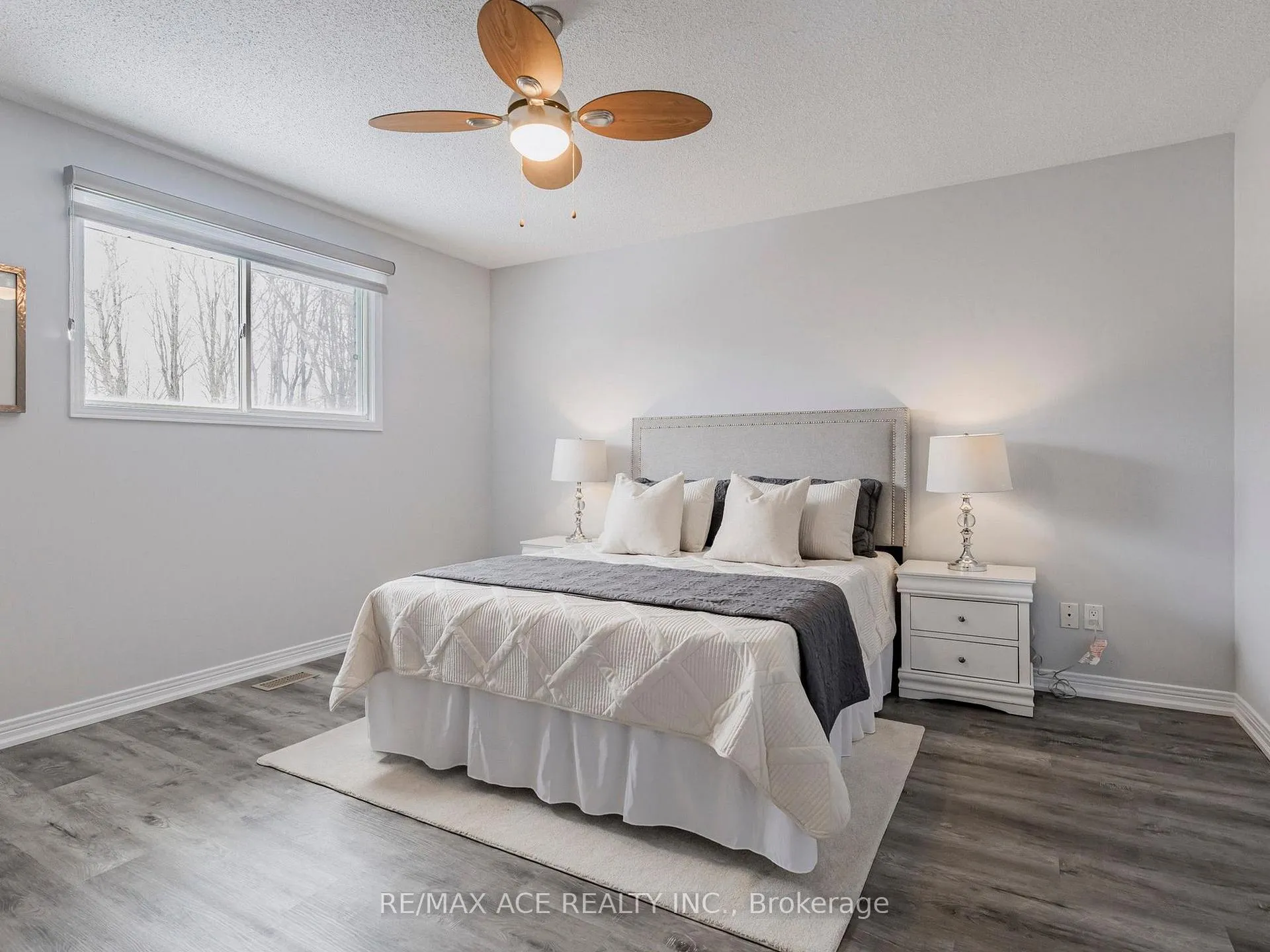 Photo 21 of 35 Stagemaster Crescent, Clarington, Courtice — HOMEH