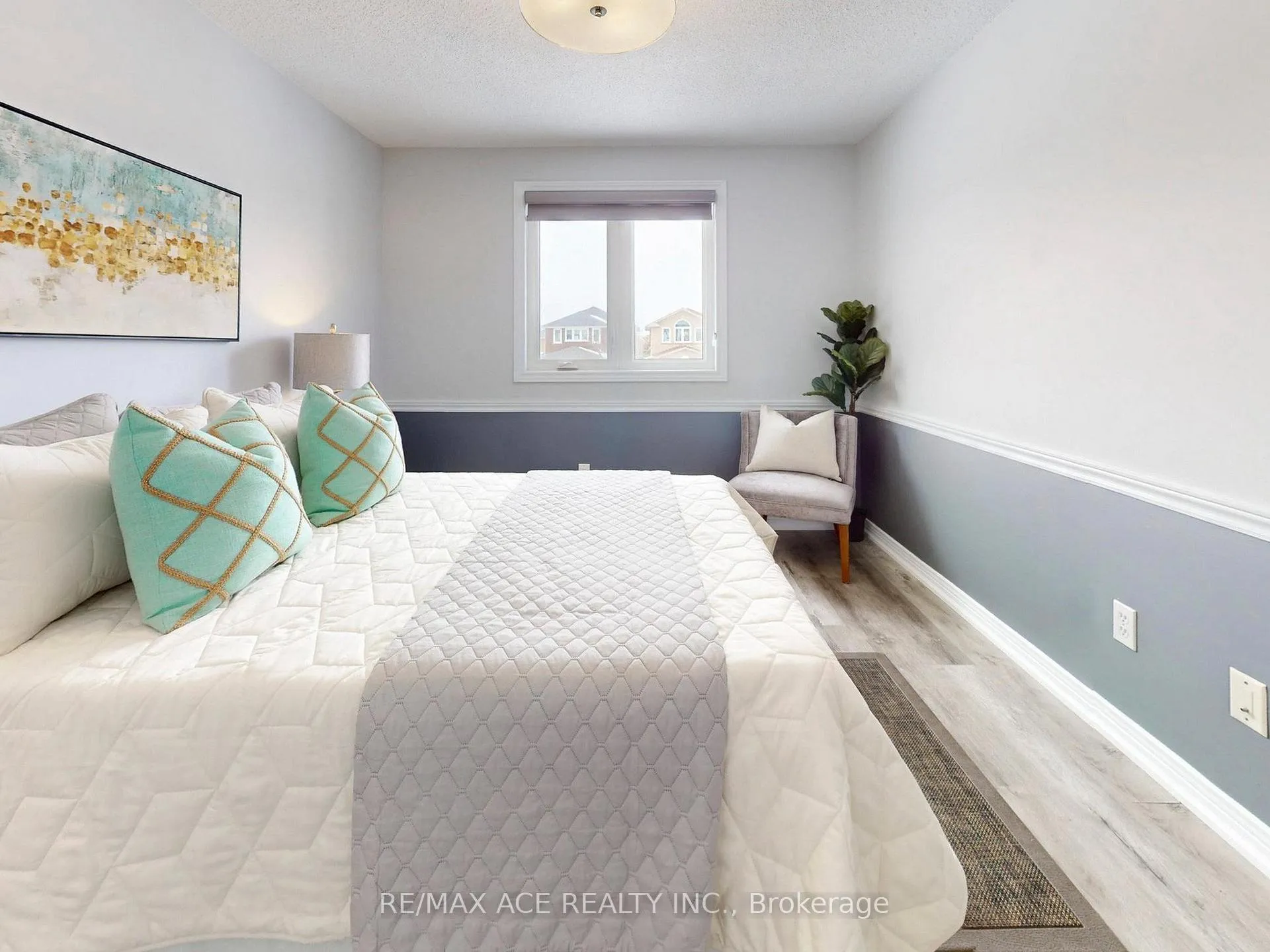 Photo 31 of 35 Stagemaster Crescent, Clarington, Courtice — HOMEH