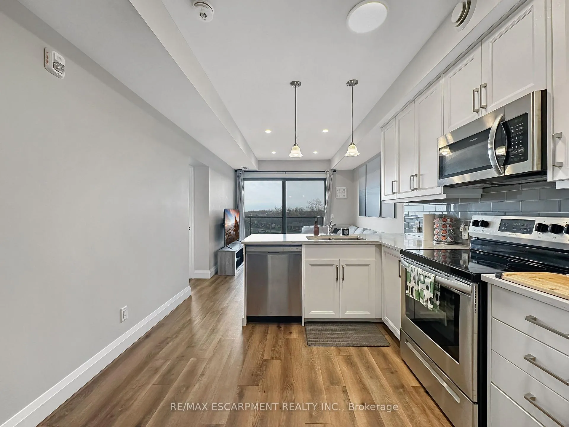 Photo 9 of Unit 409, 64 Main Street N, Haldimand — HOMEH