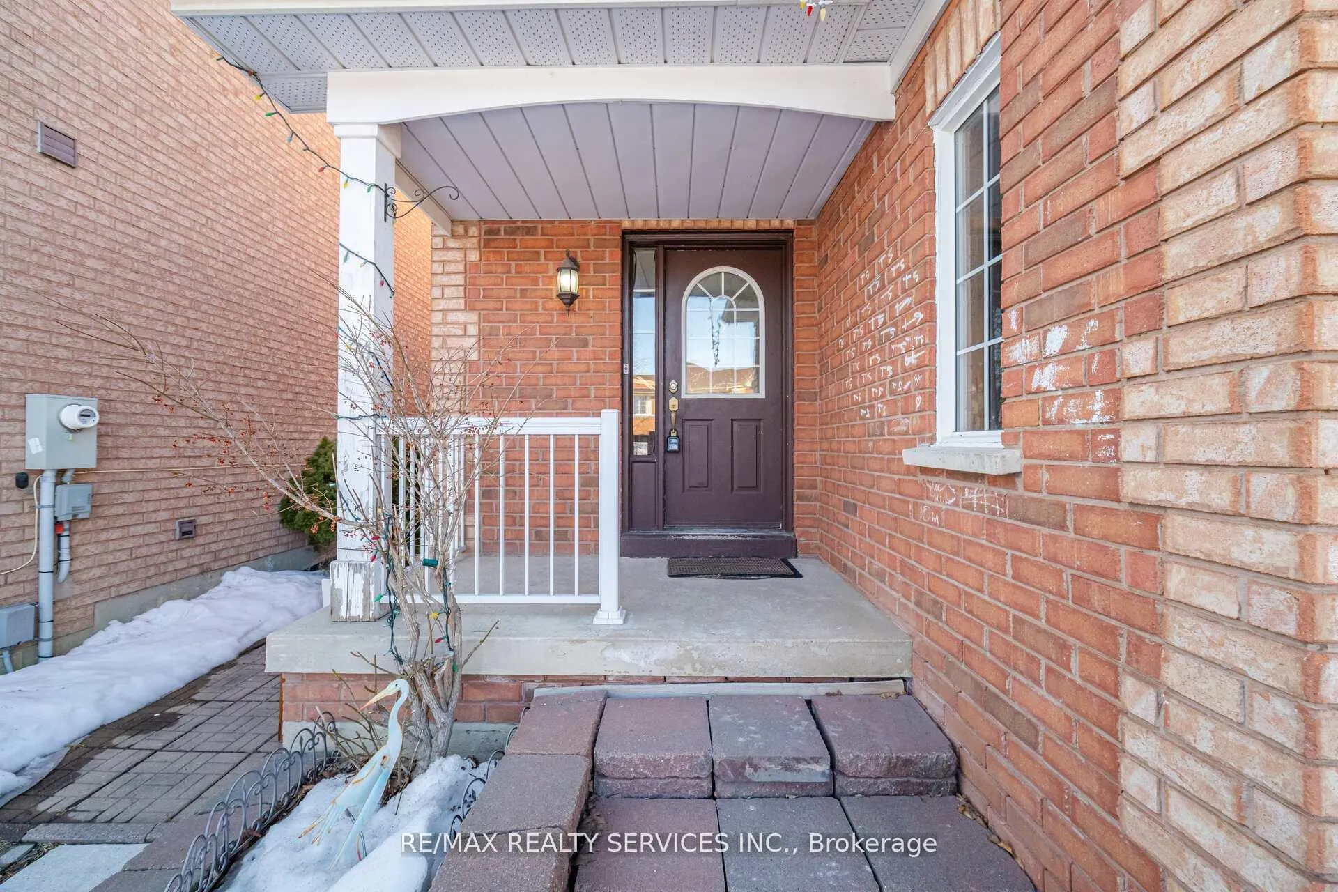 Photo 3 of 47 Twin Pines Crescent, Brampton, Northwest Sandalwood Parkway — HOMEH