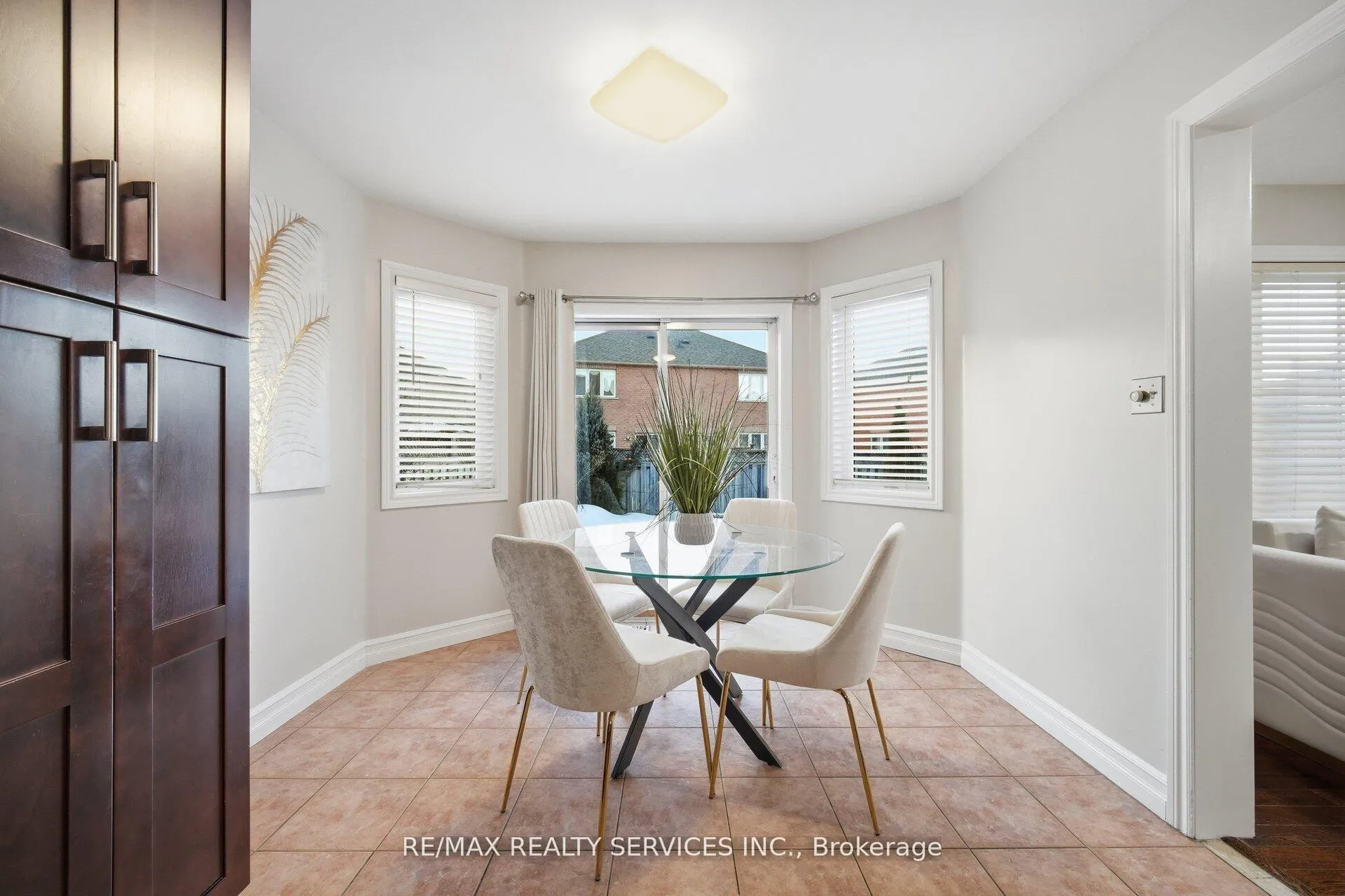 Photo 12 of 47 Twin Pines Crescent, Brampton, Northwest Sandalwood Parkway — HOMEH