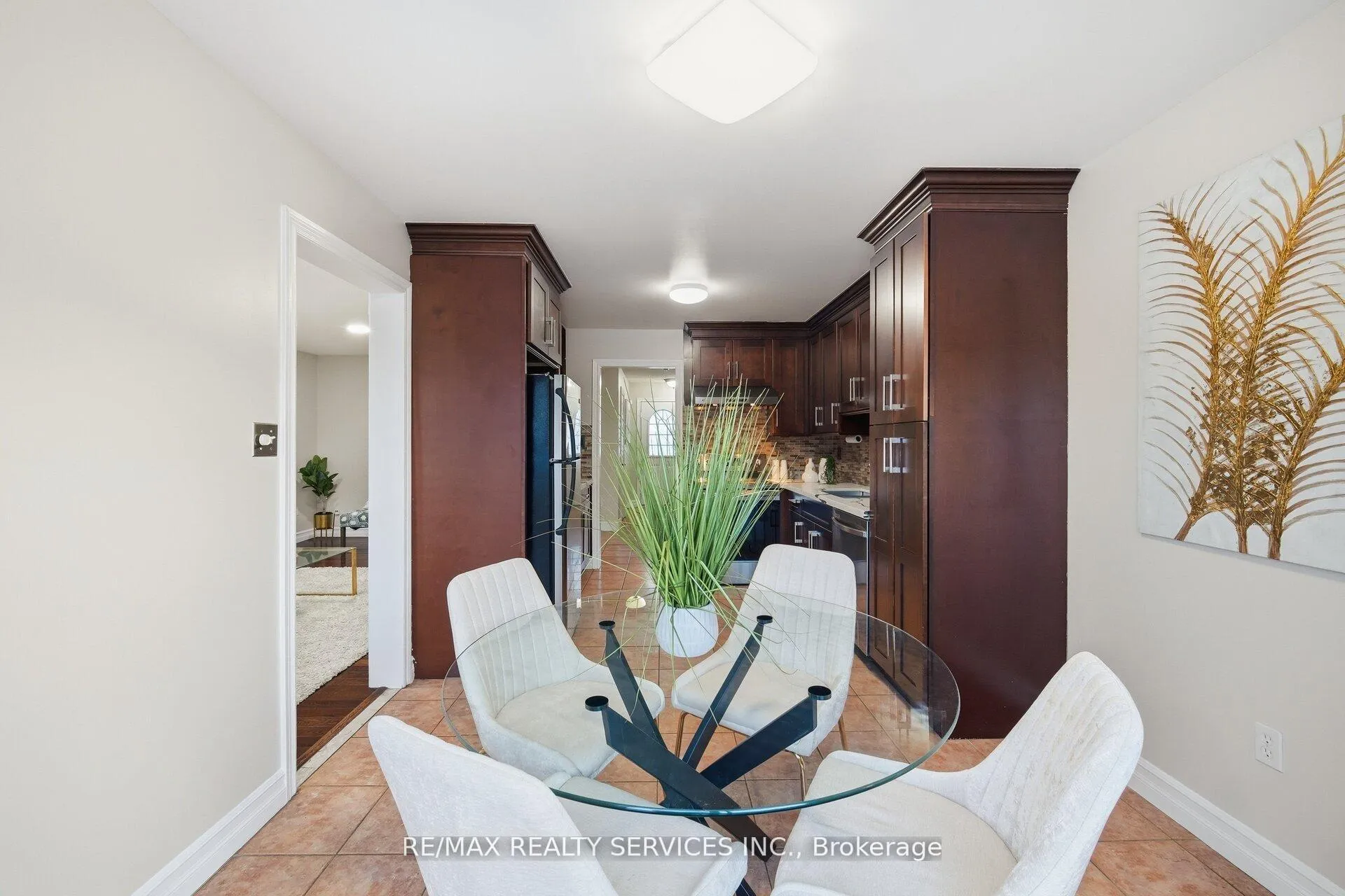 Photo 15 of 47 Twin Pines Crescent, Brampton, Northwest Sandalwood Parkway — HOMEH