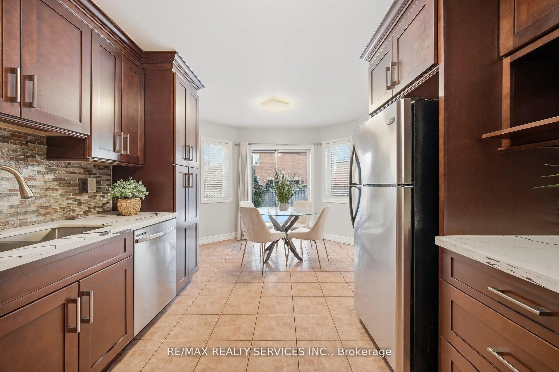 Photo 16 of 47 Twin Pines Crescent, Brampton, Northwest Sandalwood Parkway — HOMEH