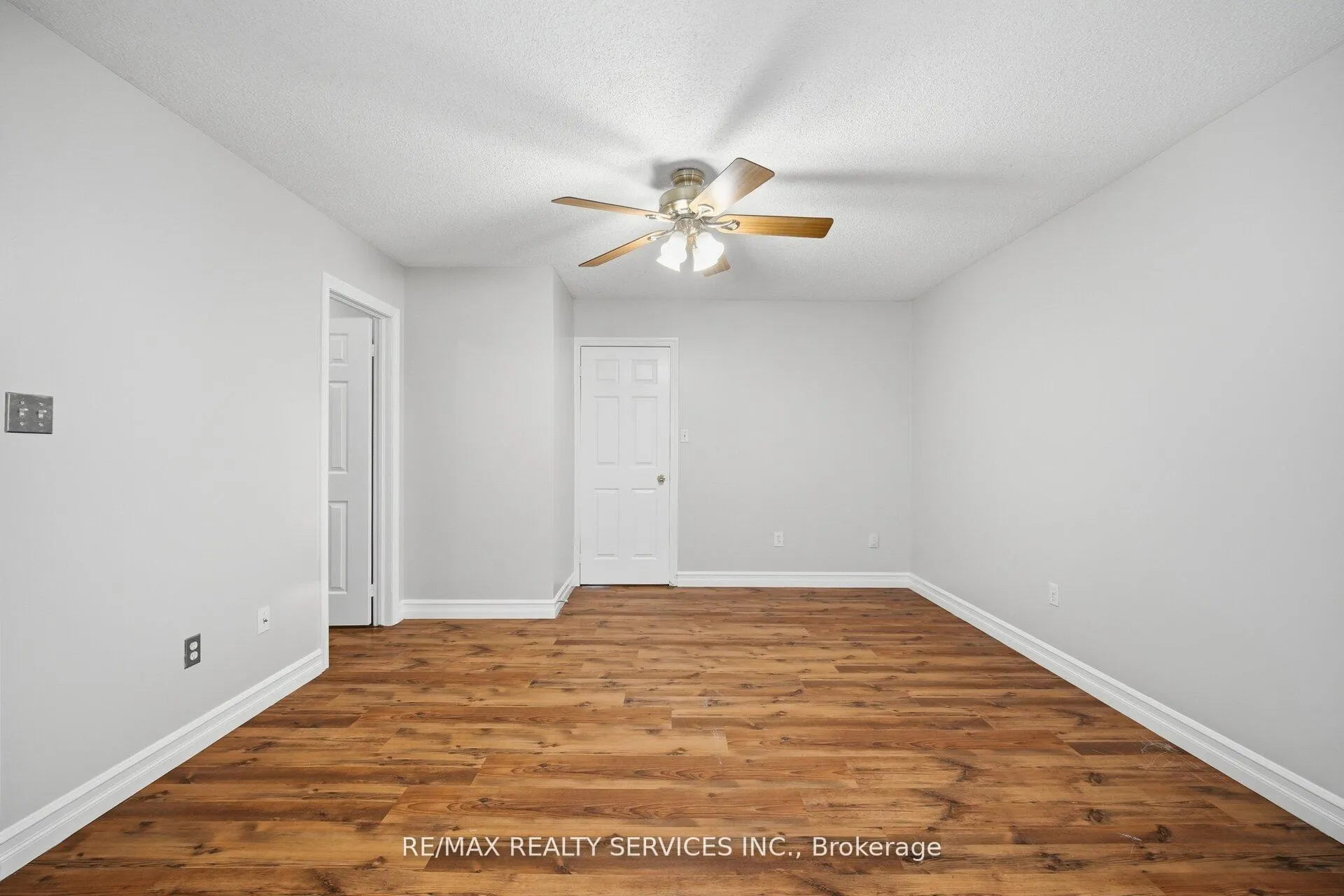 Photo 26 of 47 Twin Pines Crescent, Brampton, Northwest Sandalwood Parkway — HOMEH