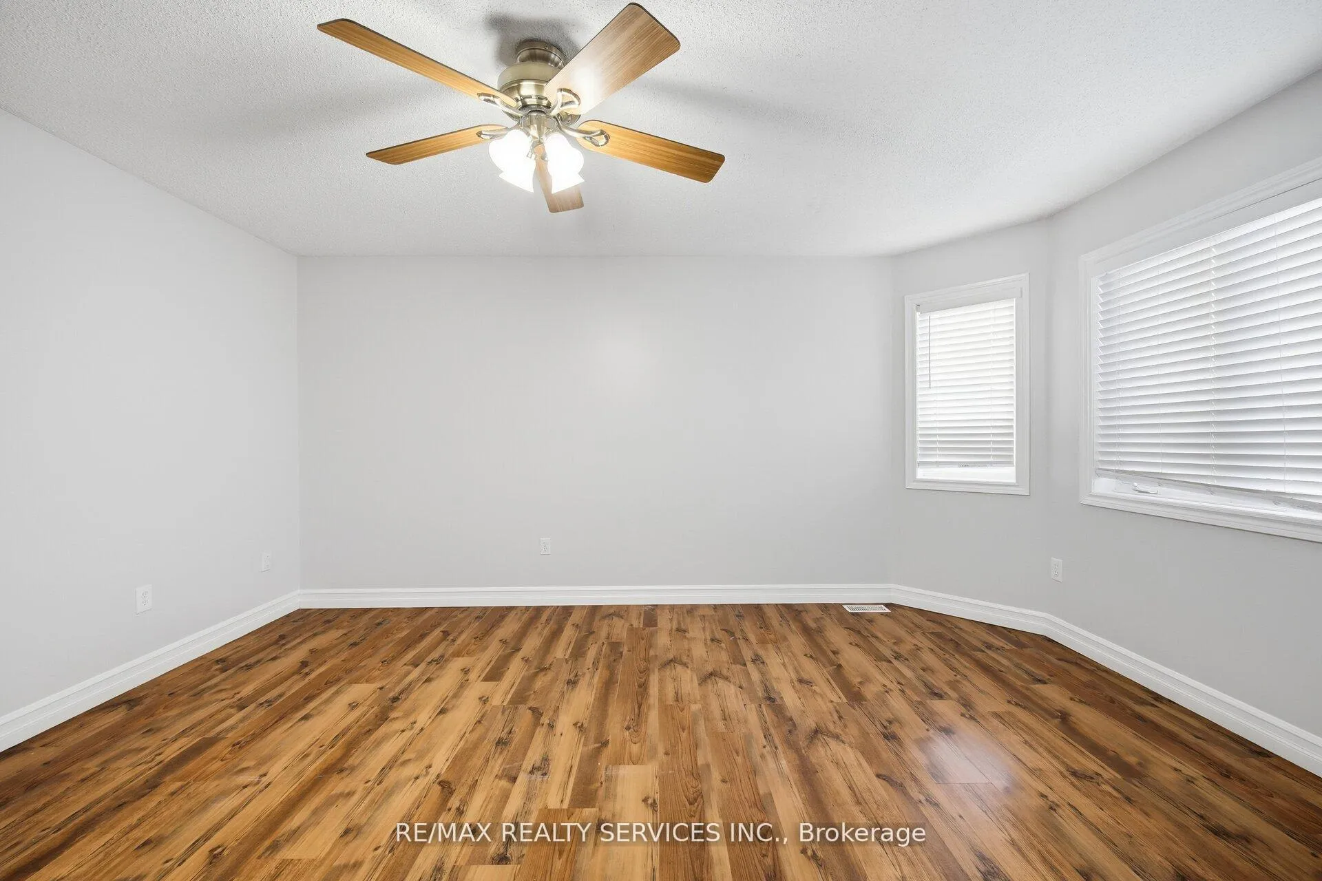 Photo 27 of 47 Twin Pines Crescent, Brampton, Northwest Sandalwood Parkway — HOMEH