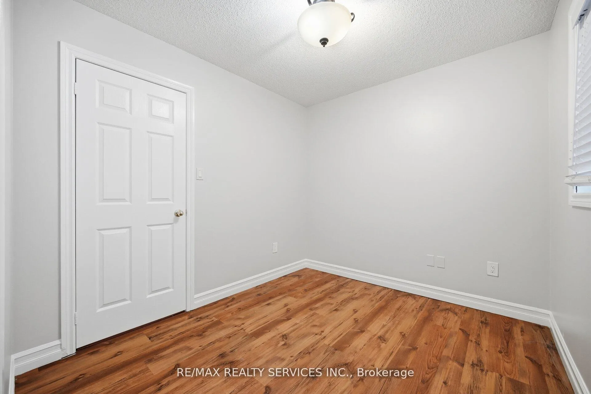 Photo 35 of 47 Twin Pines Crescent, Brampton, Northwest Sandalwood Parkway — HOMEH