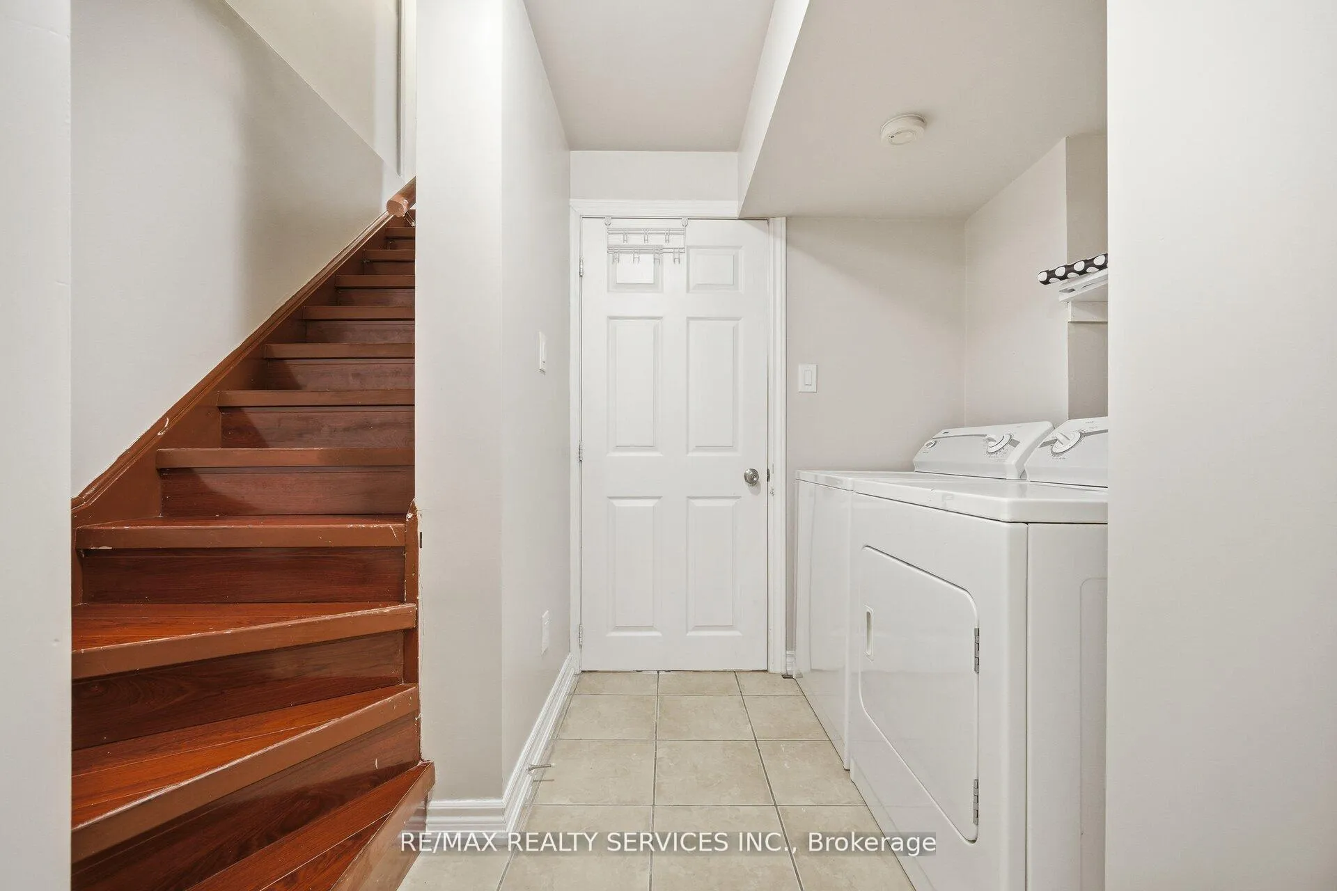 Photo 37 of 47 Twin Pines Crescent, Brampton, Northwest Sandalwood Parkway — HOMEH