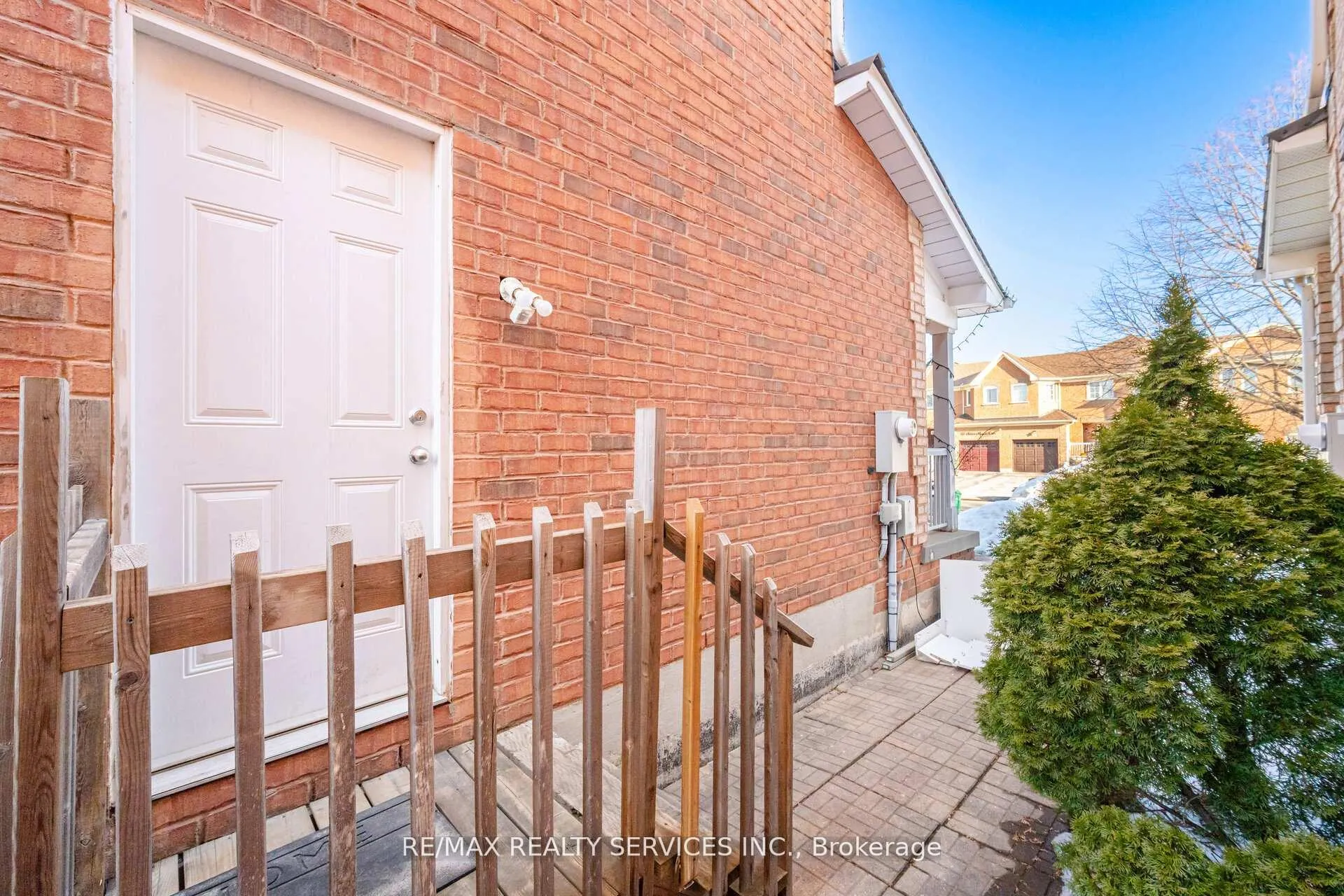 Photo 39 of 47 Twin Pines Crescent, Brampton, Northwest Sandalwood Parkway — HOMEH
