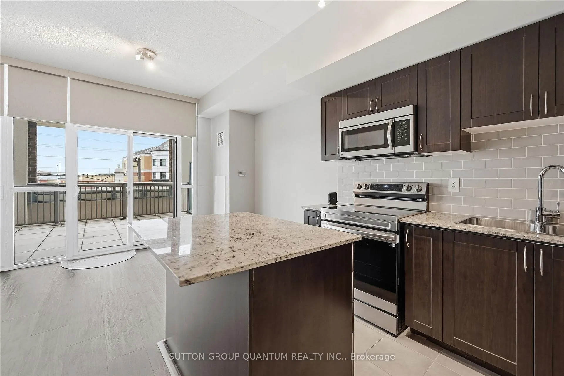Photo 9 of Unit 219, 1940 Ironstone Drive, Burlington, Uptown — HOMEH