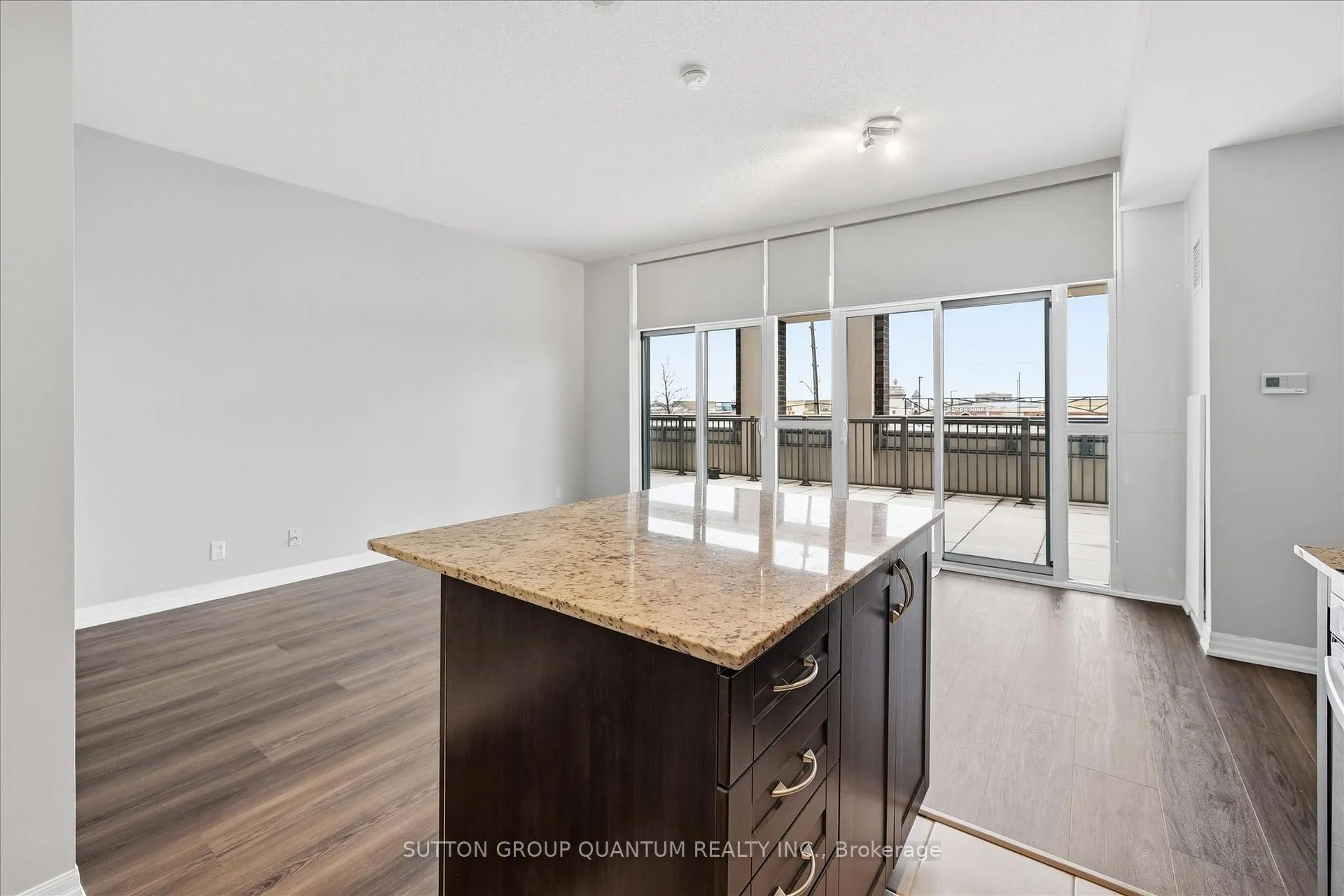 Photo 11 of Unit 219, 1940 Ironstone Drive, Burlington, Uptown — HOMEH