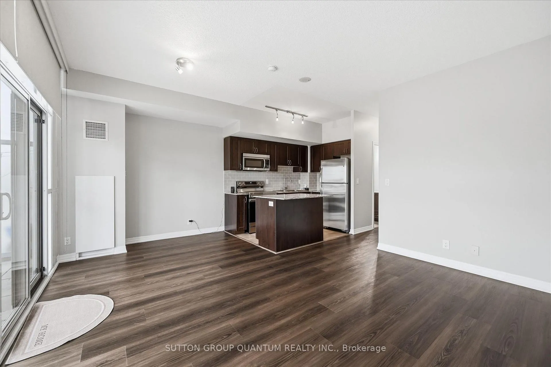 Photo 13 of Unit 219, 1940 Ironstone Drive, Burlington, Uptown — HOMEH