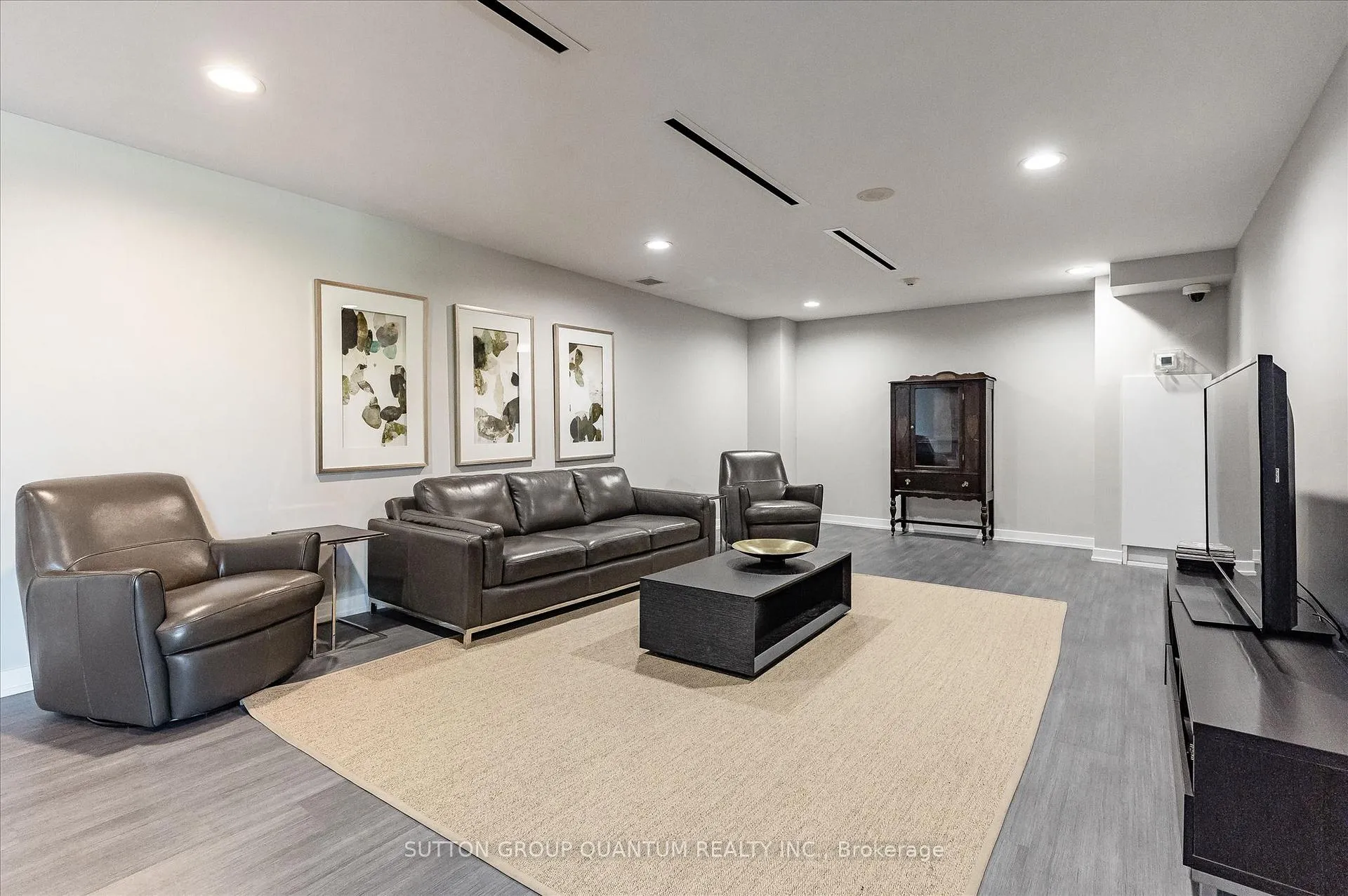 Photo 24 of Unit 219, 1940 Ironstone Drive, Burlington, Uptown — HOMEH