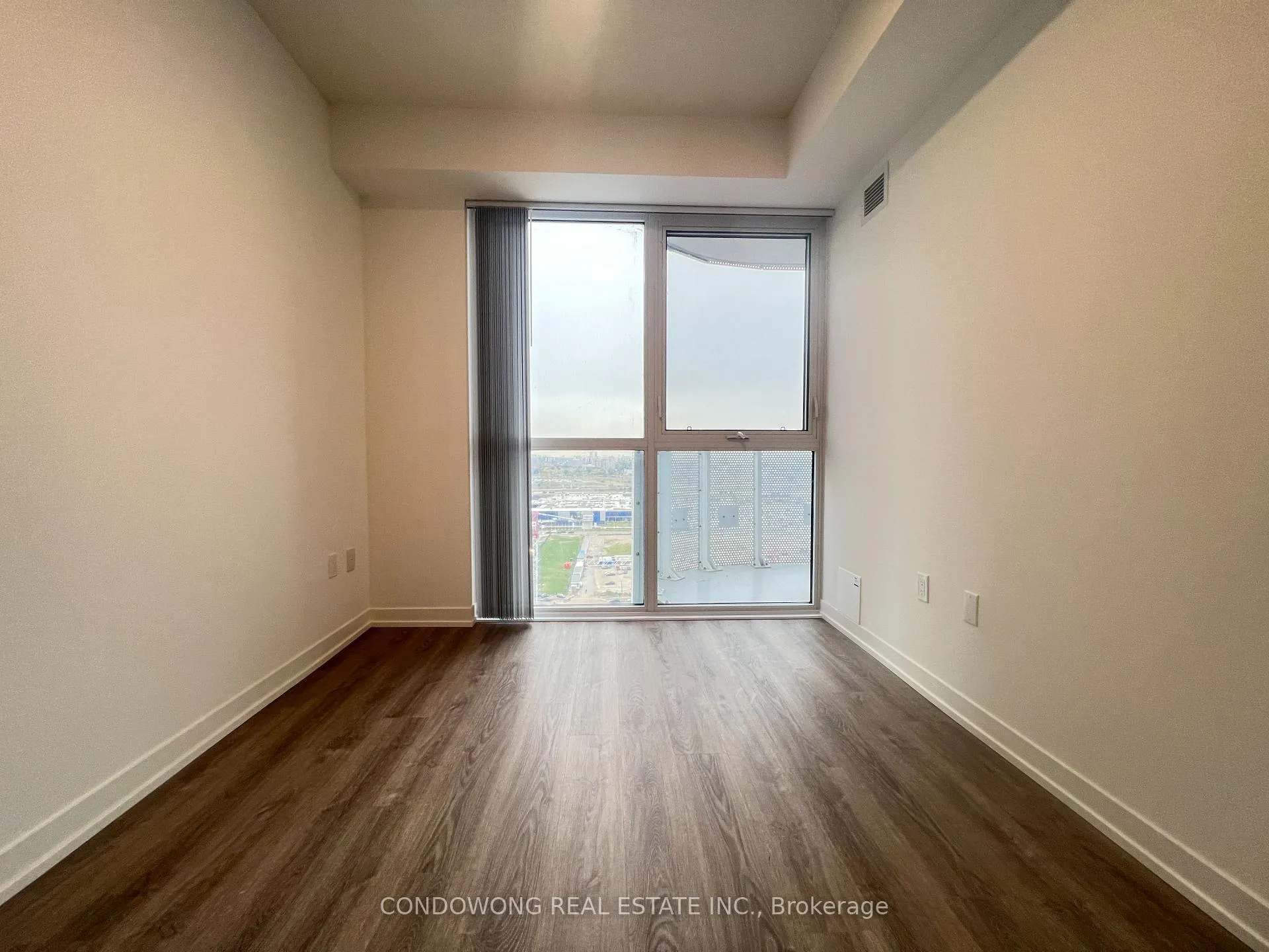 Photo 13 of Unit 2210, 8 Interchange Way, Vaughan, Vaughan Corporate Centre — HOMEH