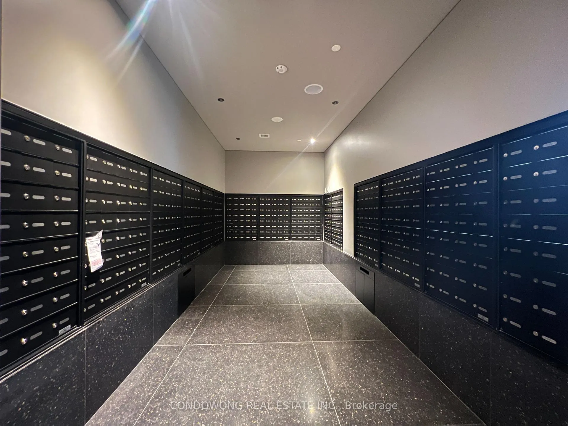 Photo 17 of Unit 2210, 8 Interchange Way, Vaughan, Vaughan Corporate Centre — HOMEH