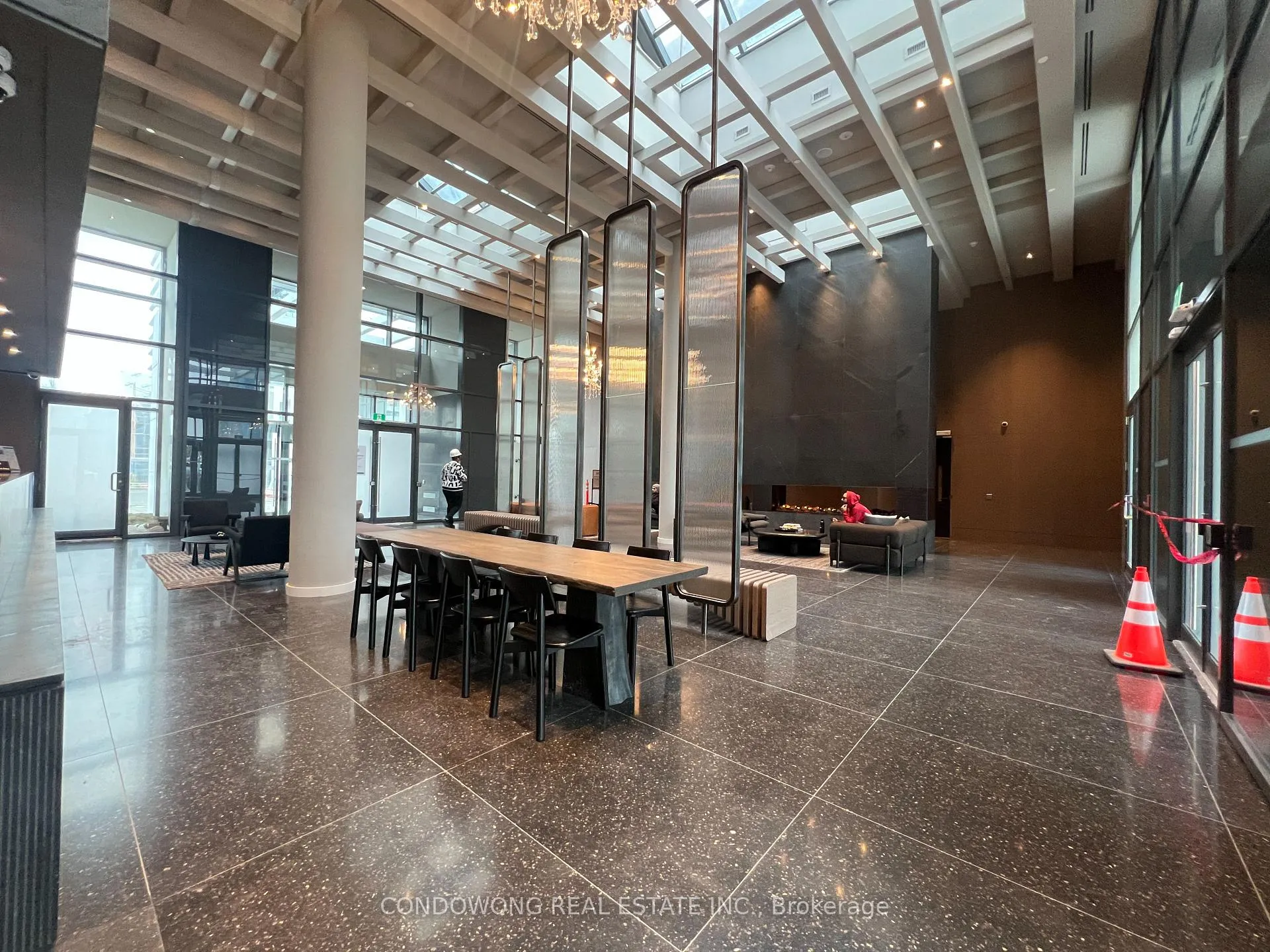 Photo 18 of Unit 2210, 8 Interchange Way, Vaughan, Vaughan Corporate Centre — HOMEH