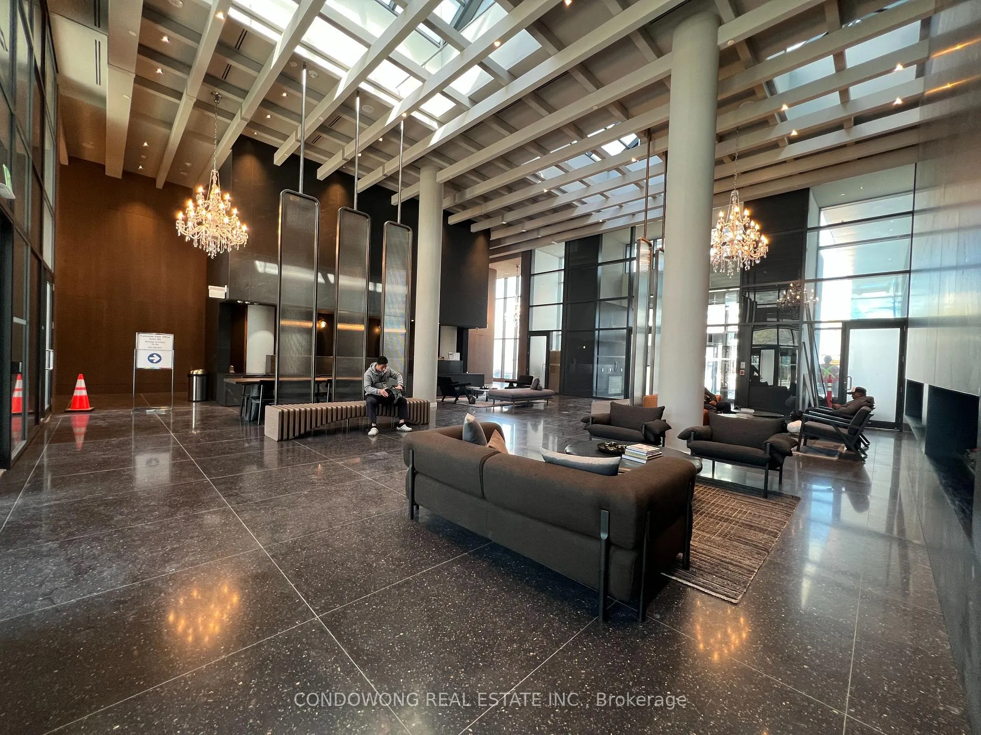 Photo 19 of Unit 2210, 8 Interchange Way, Vaughan, Vaughan Corporate Centre — HOMEH