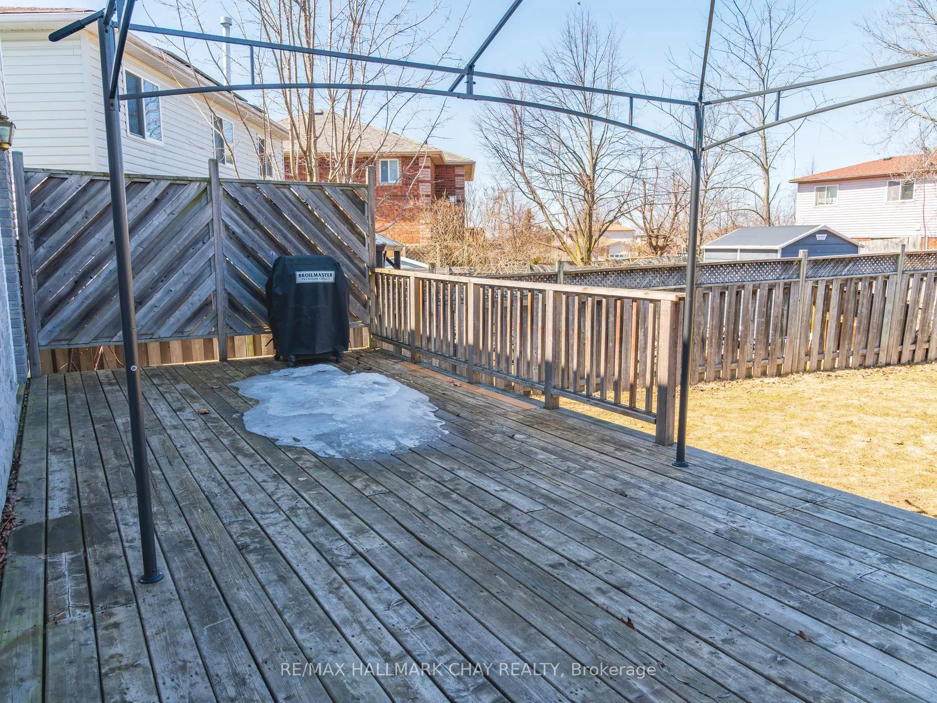 Photo 31 of 163 Columbia Road, Barrie, Holly — HOMEH