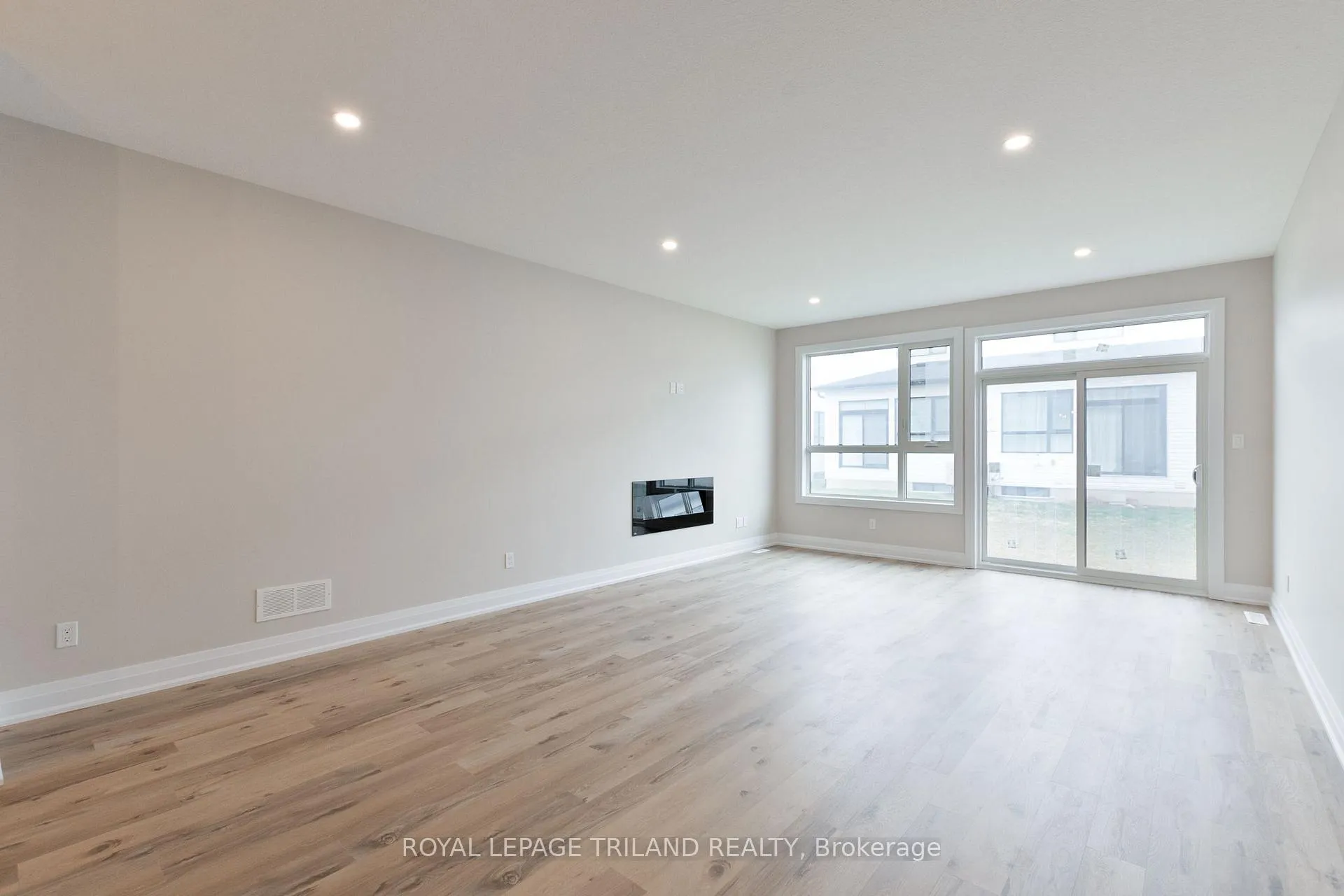Photo 9 of 784 Banyan Lane, London, North E — HOMEH