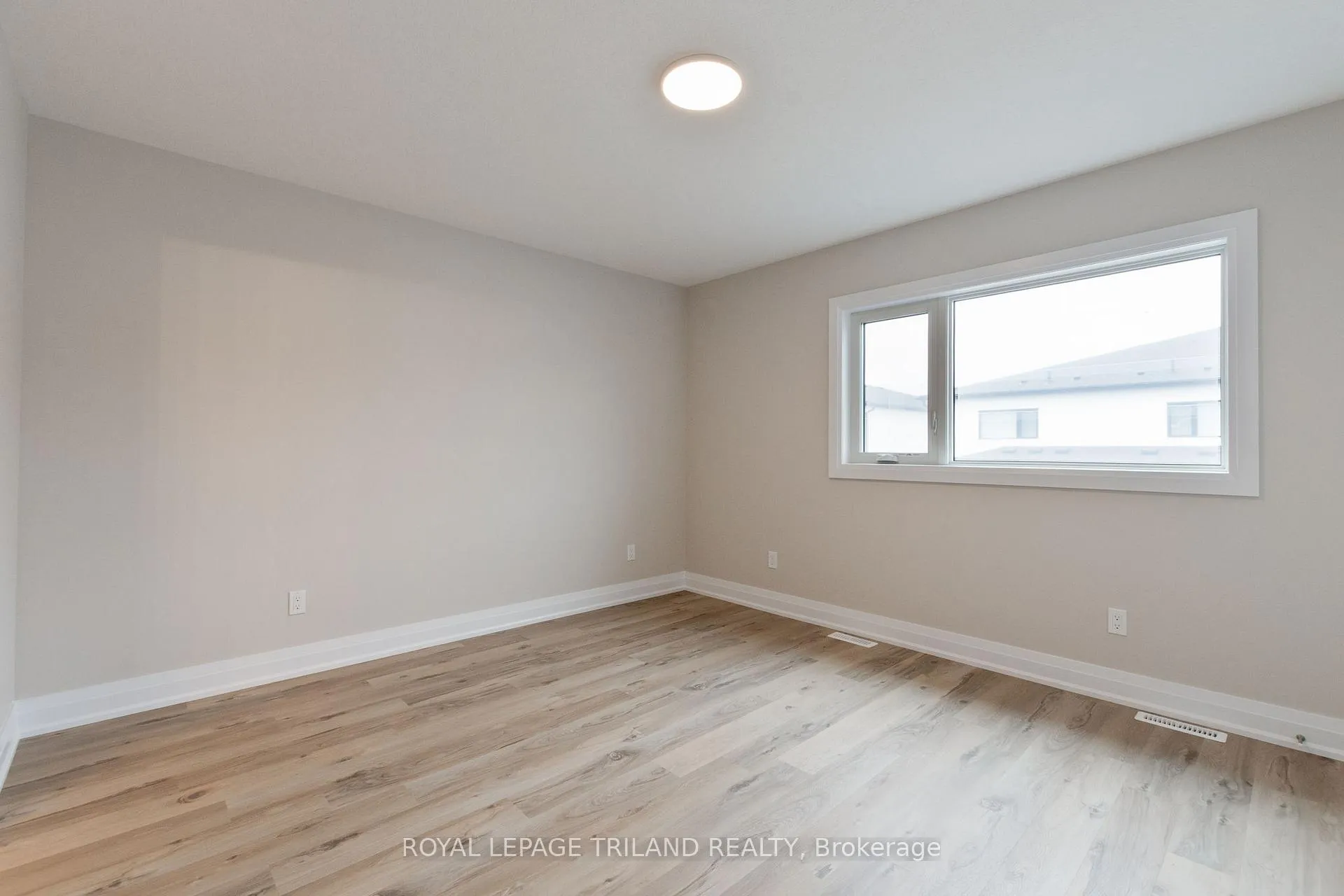 Photo 15 of 784 Banyan Lane, London, North E — HOMEH