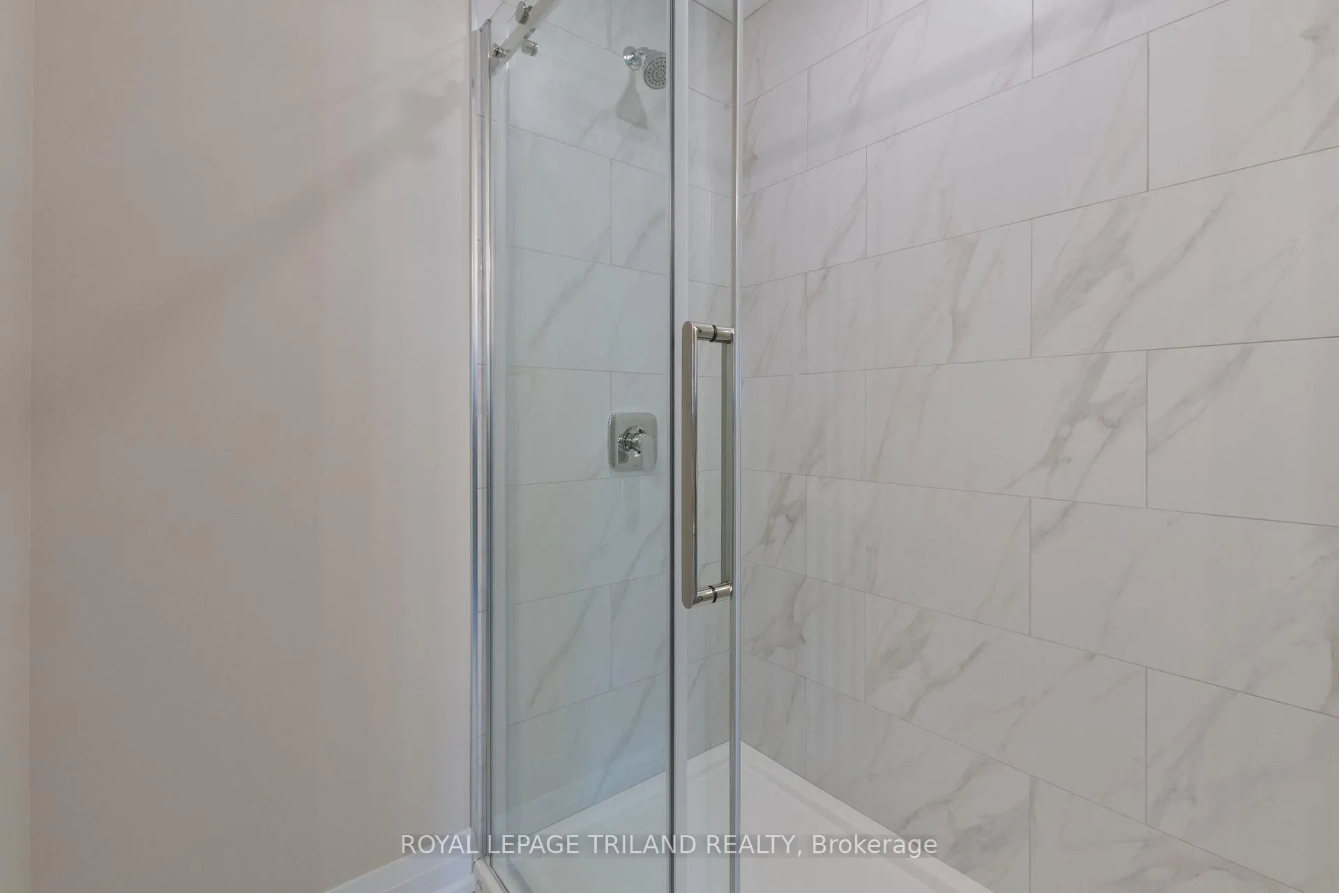 Photo 18 of 784 Banyan Lane, London, North E — HOMEH