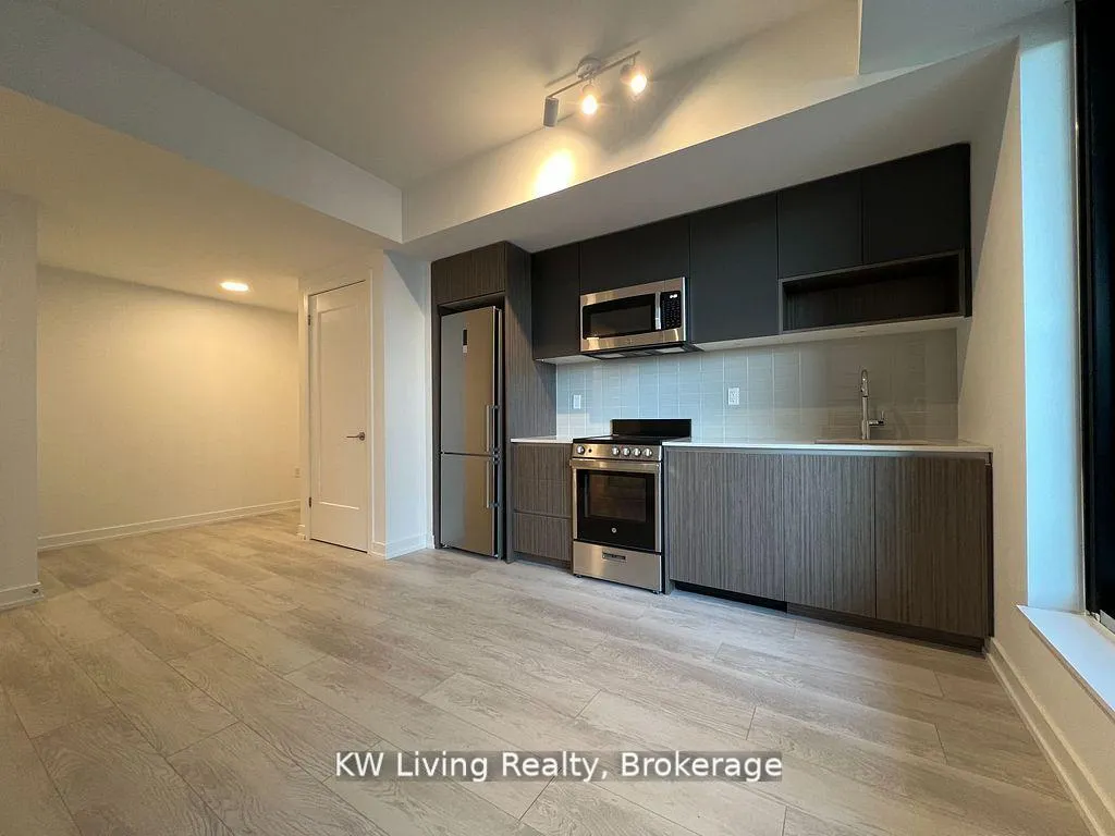 Photo 9 of Unit 605, 799 The Queensway, Etobicoke, Stonegate-Queensway — HOMEH