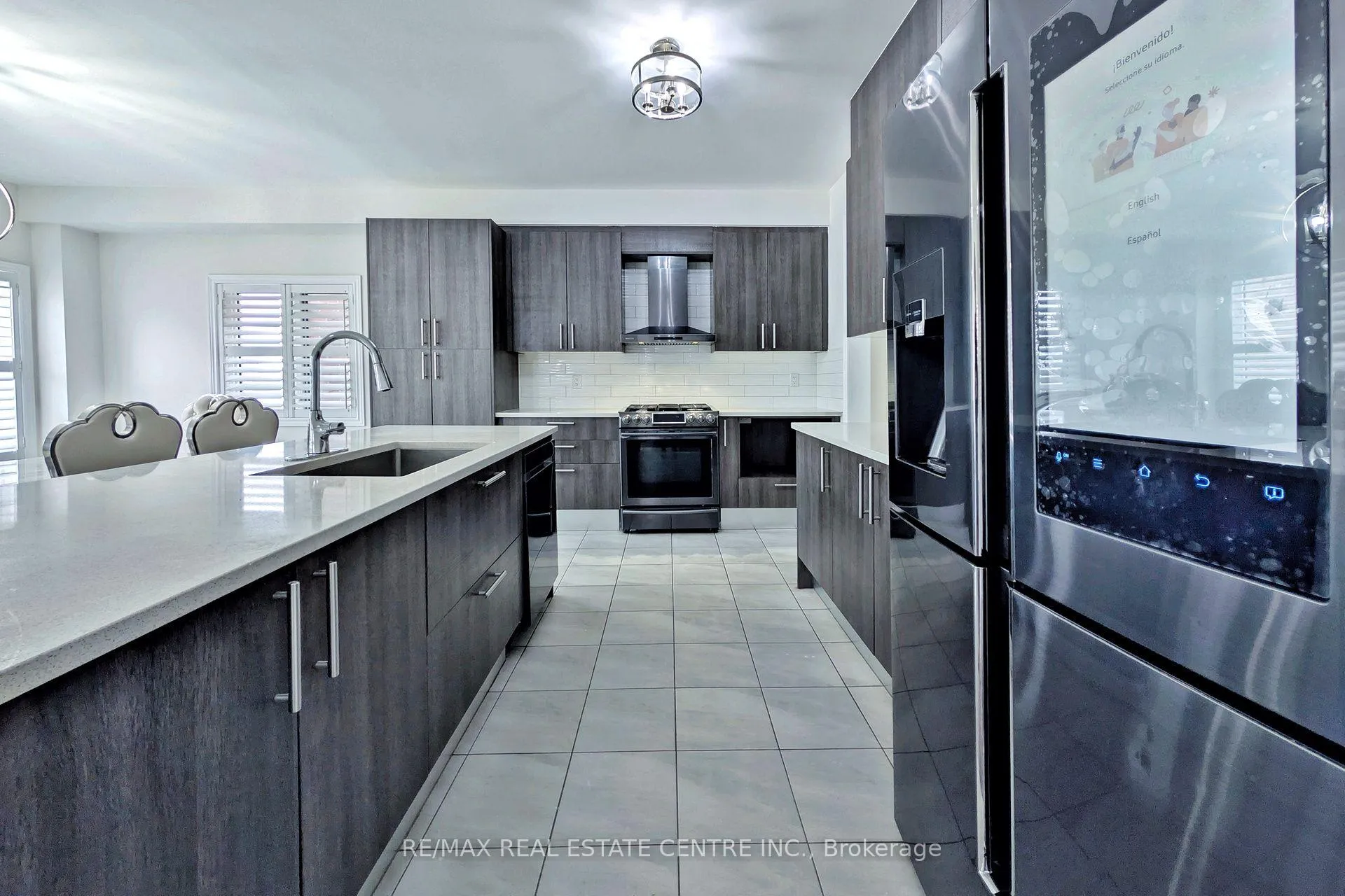 Photo 9 of 187 Lyle Drive, Clarington, Bowmanville — HOMEH
